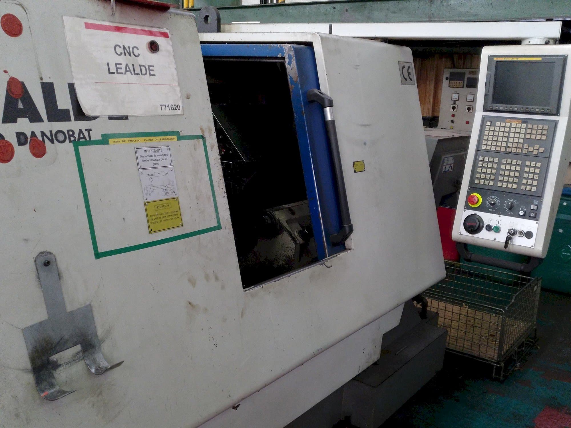 Makine  Lealde TNC 10 - Önden görünüm