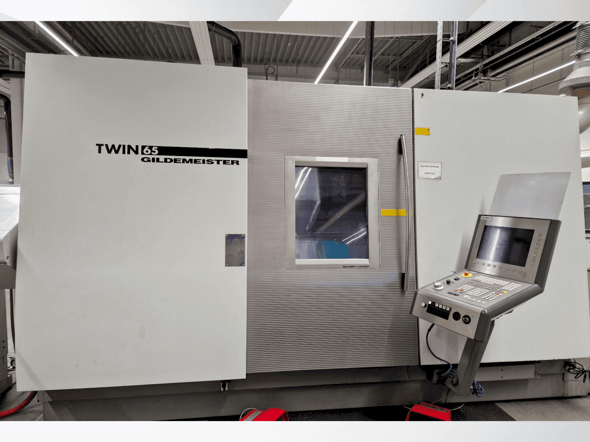 Makine  Gildemeister TWIN 65 (2004) - Önden görünüm