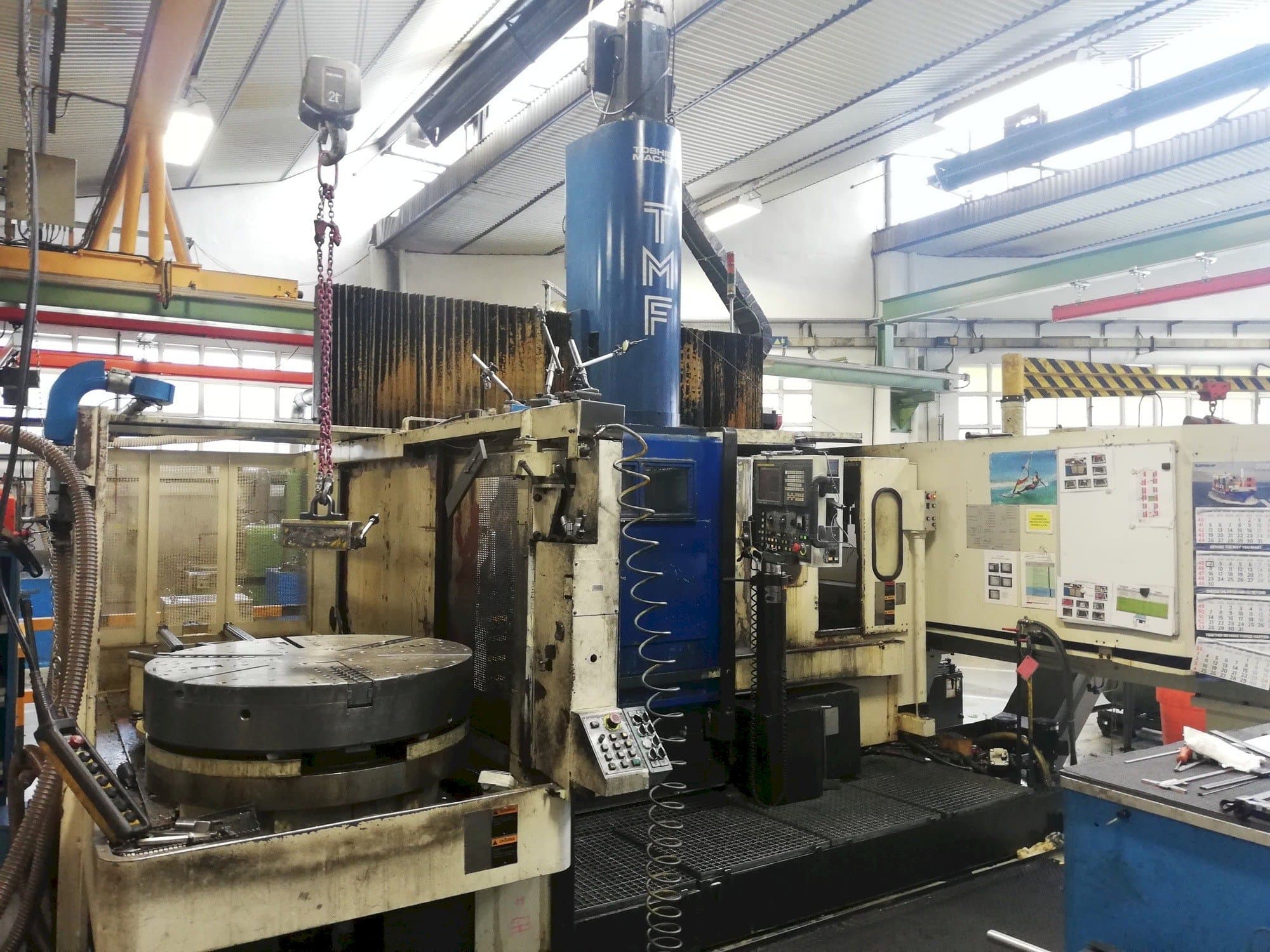 Makine  Toshiba TMF-10 - Önden görünüm