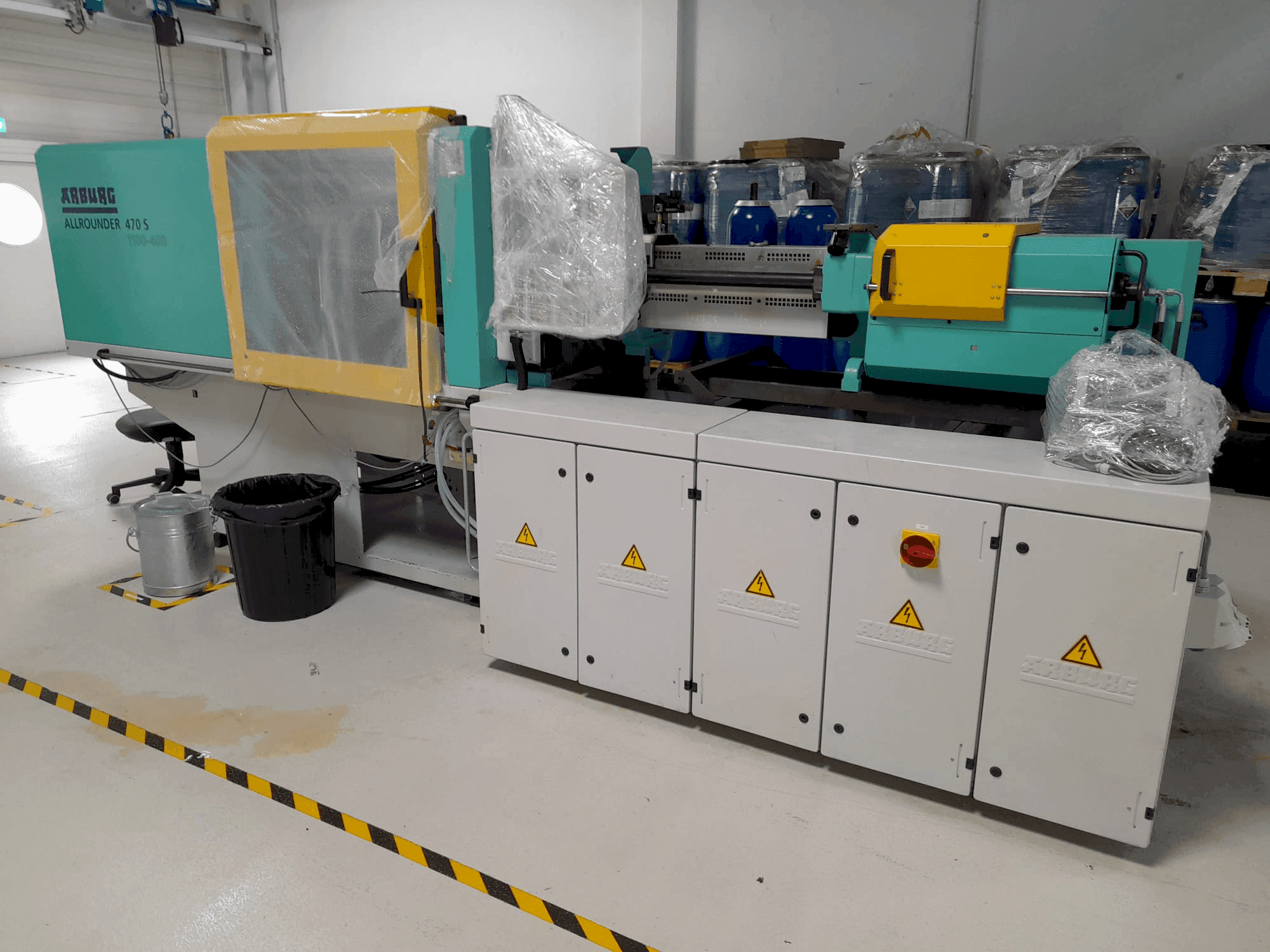 Makine  Arburg Allrounder 470S 1100-400 with Multilift handling (2010) - Önden görünüm