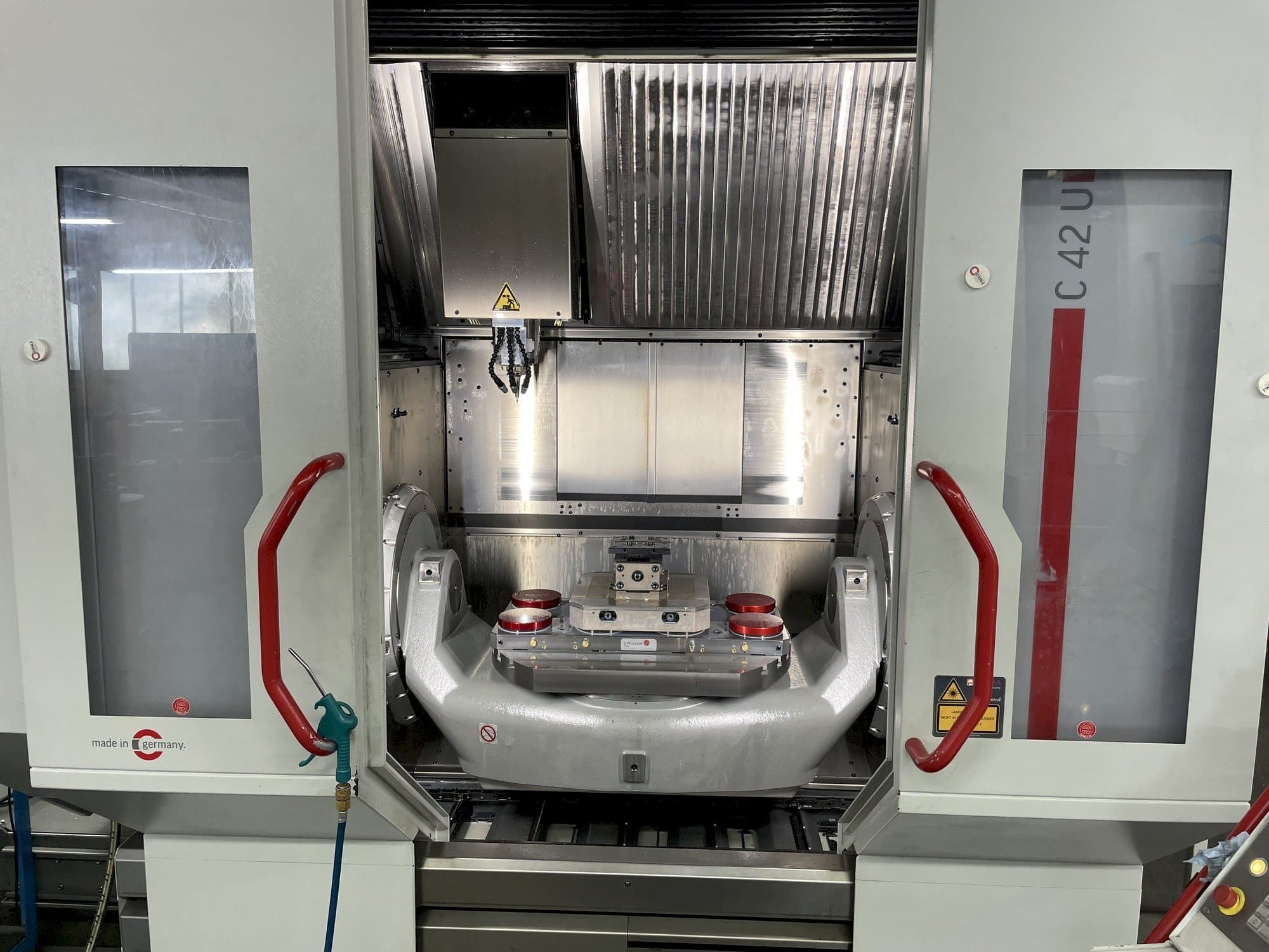 Makine  HERMLE C 42 U - Önden görünüm