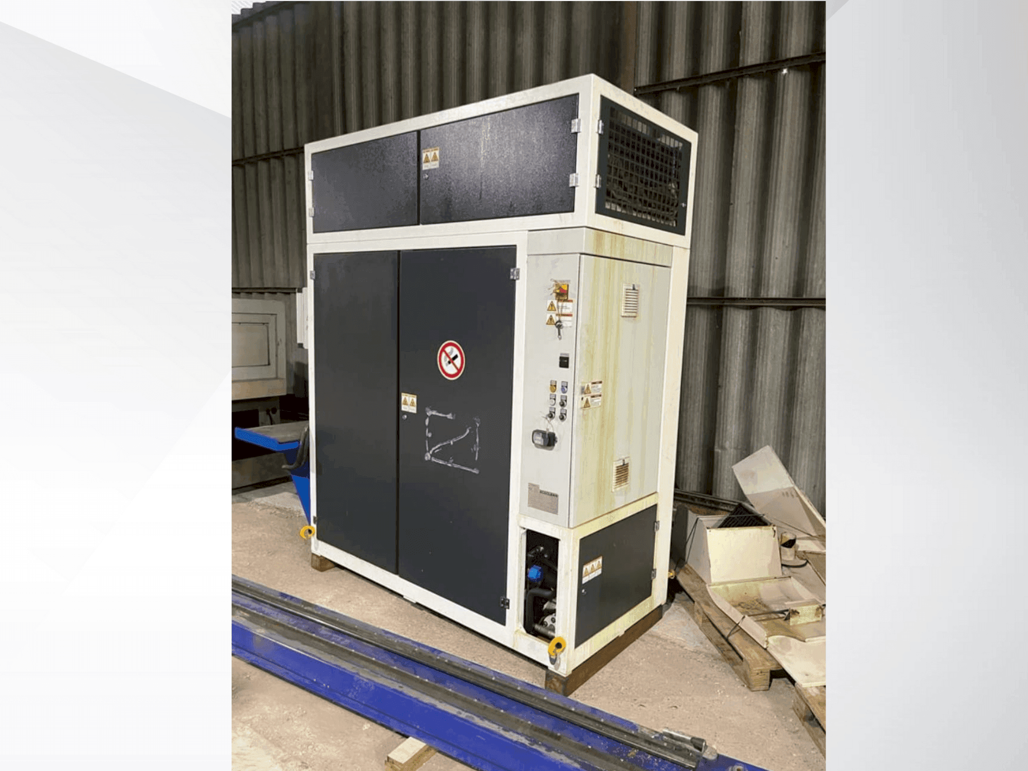 Makine  DÜRR Ecoclean Minio 85c (2019) - Önden görünüm