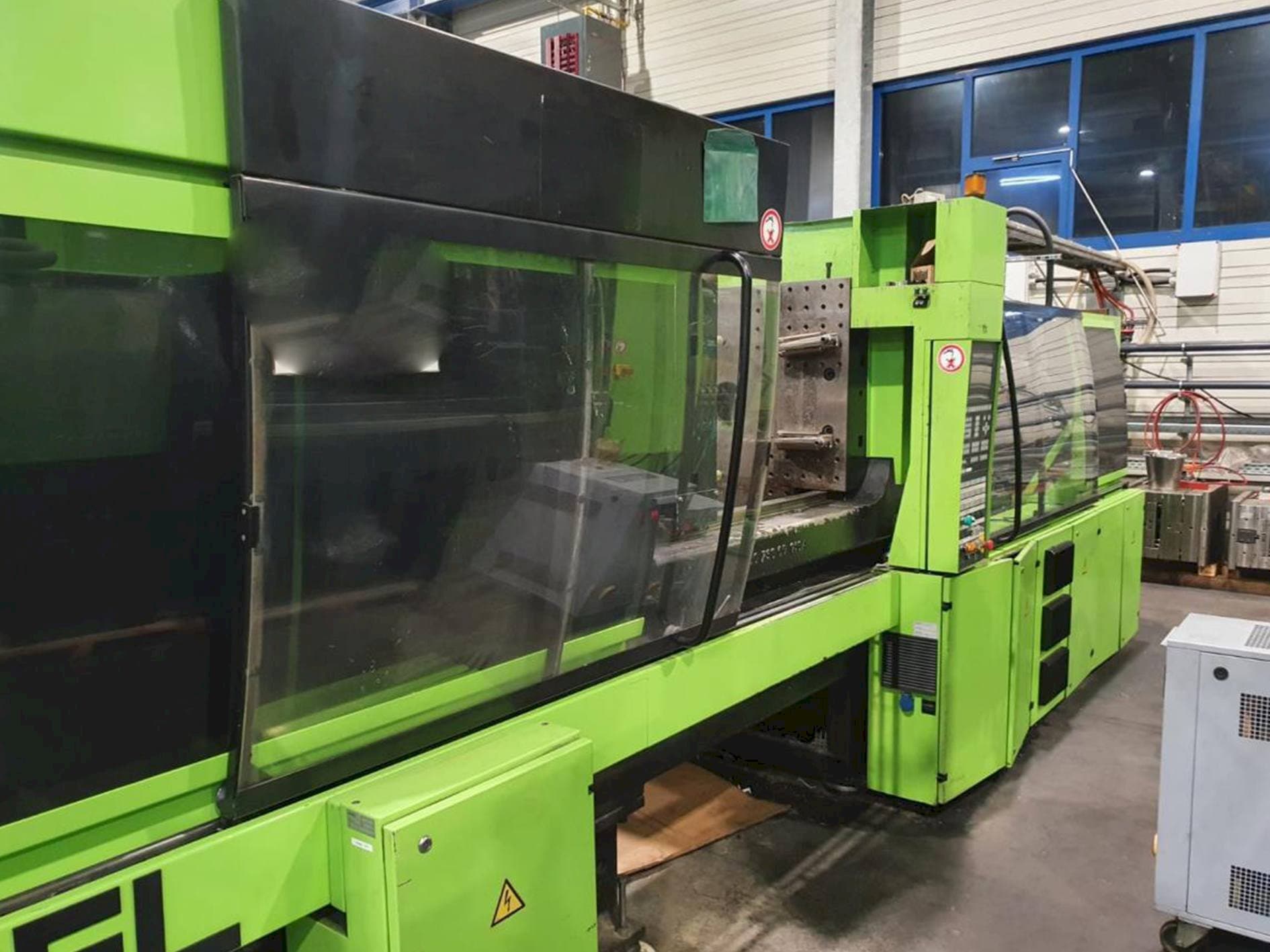 Makine  ENGEL Es 1350/250 Hl - Önden görünüm