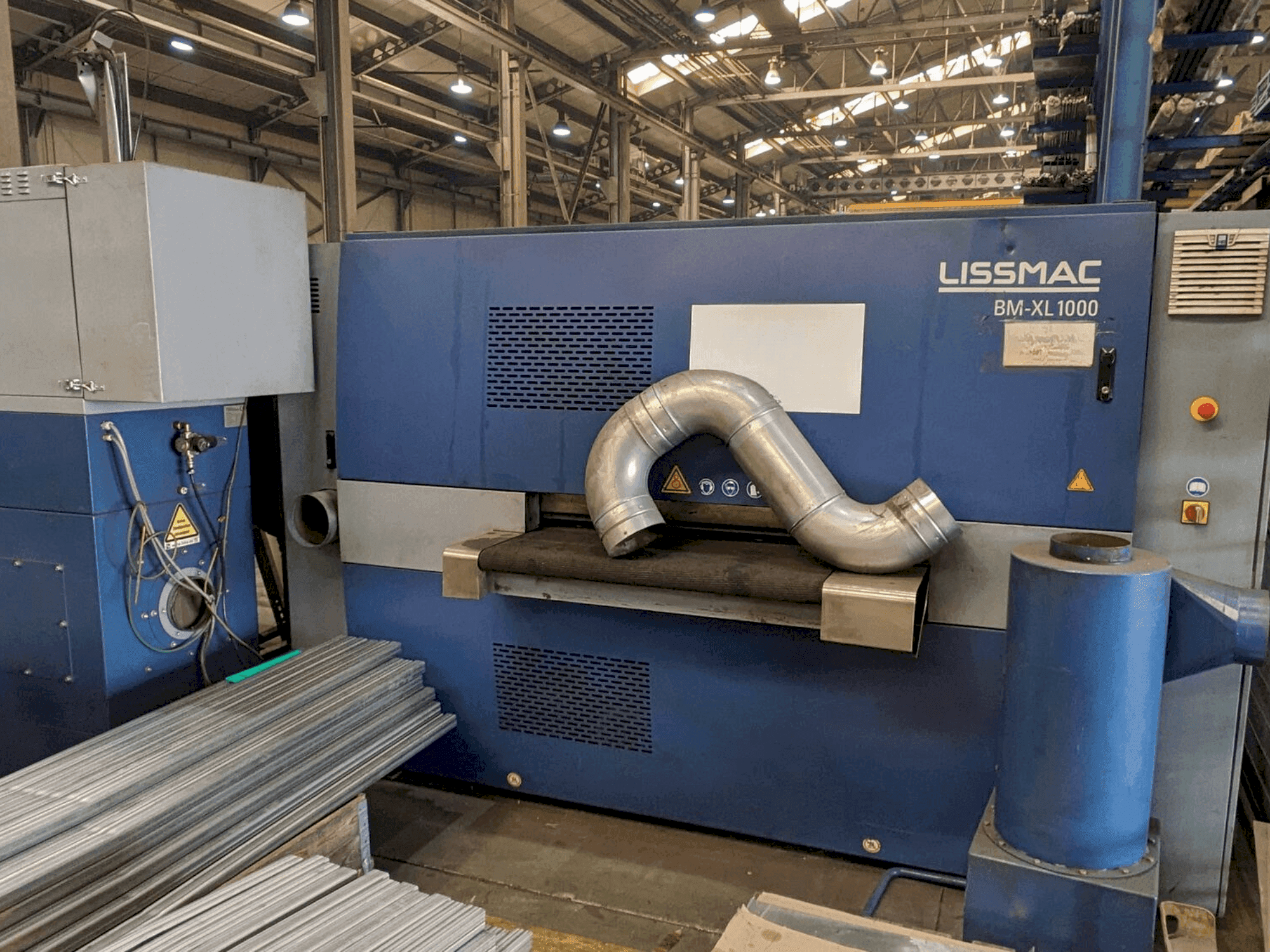 Makine  LISSMAC SBM XL 1000 S2B2 - Önden görünüm