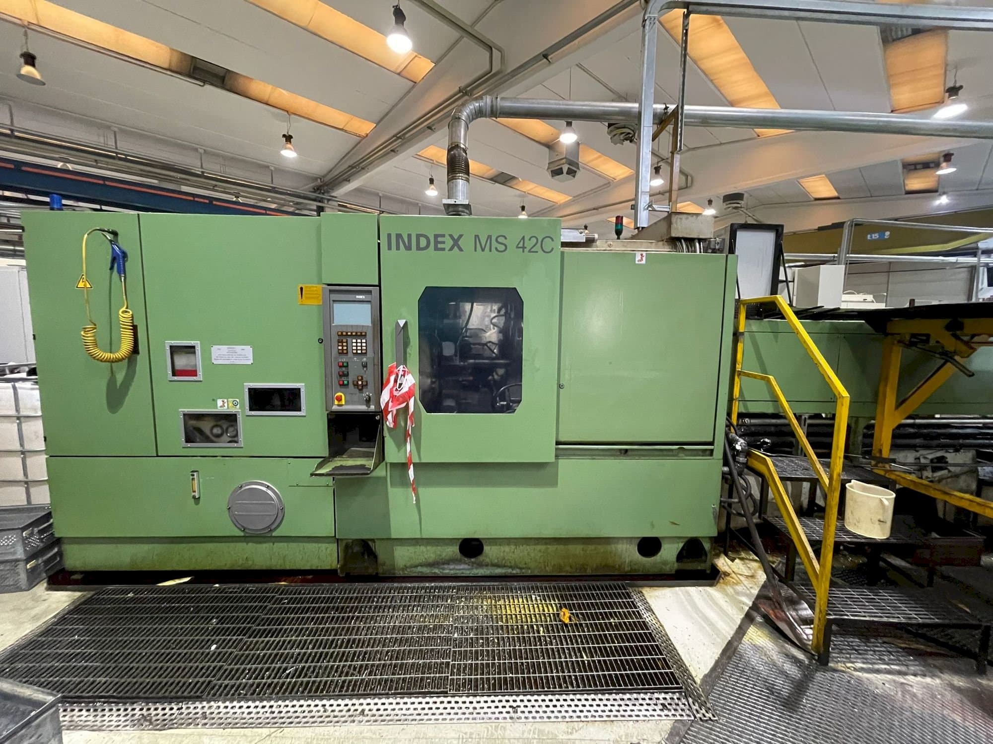 Makine  Index MS 42C - Önden görünüm