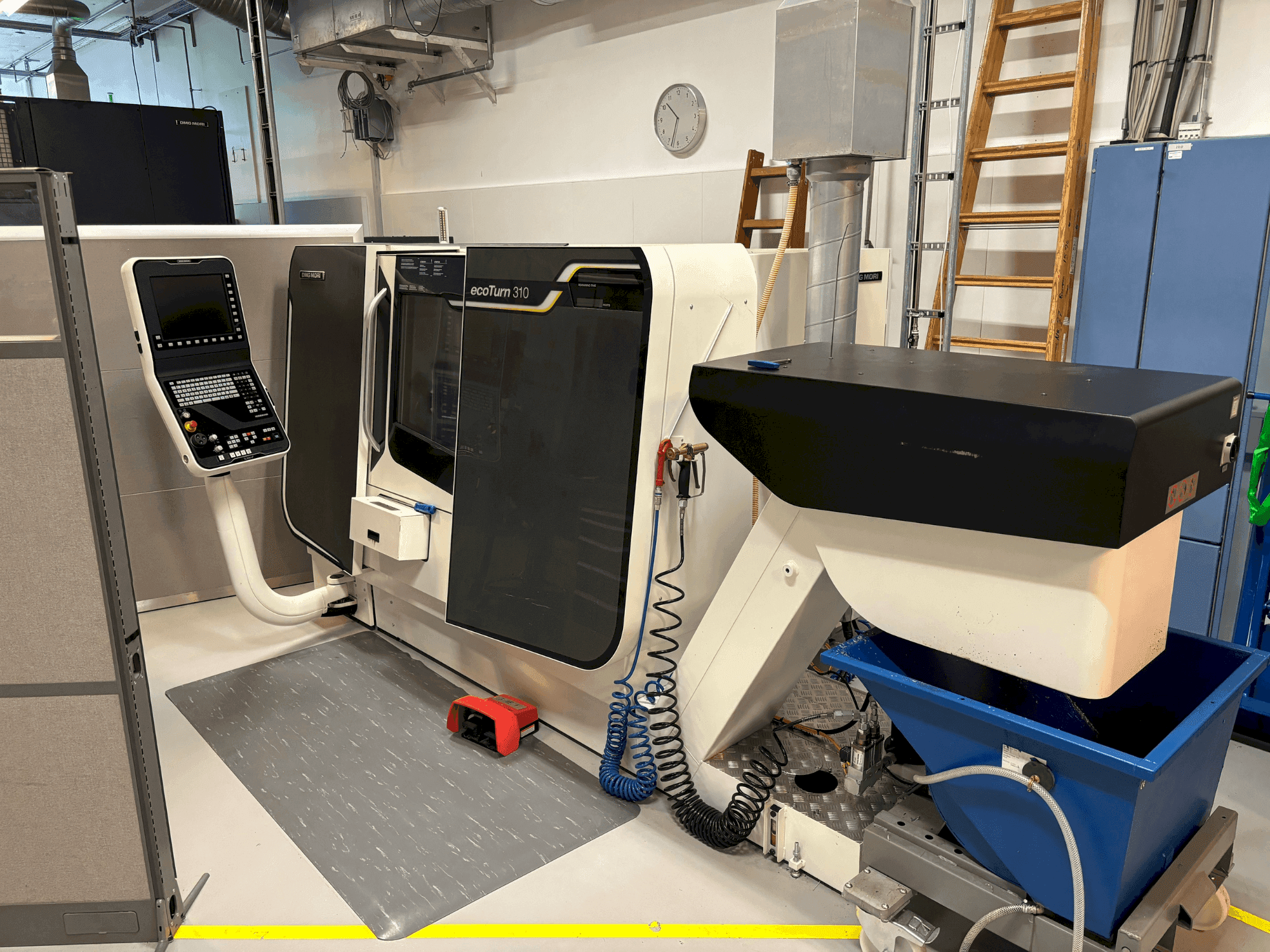 Makine  DMG MORI ECOTURN 310 V3 - Önden görünüm