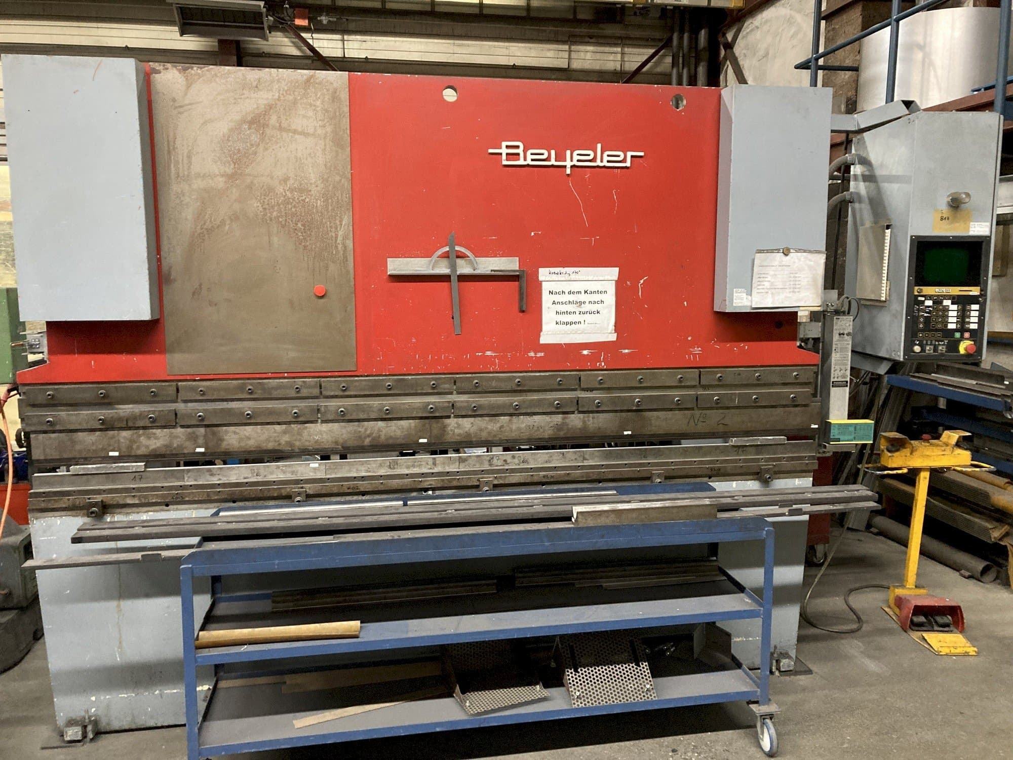 Makine  BEYELER M3 - Önden görünüm