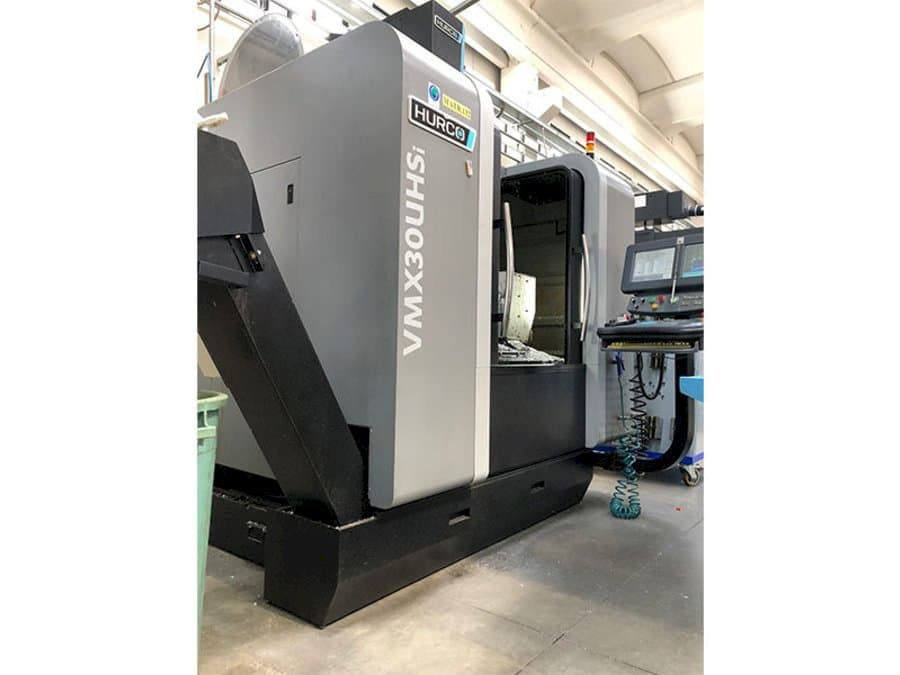 Makine  Hurco VMX30 UHSi - Önden görünüm