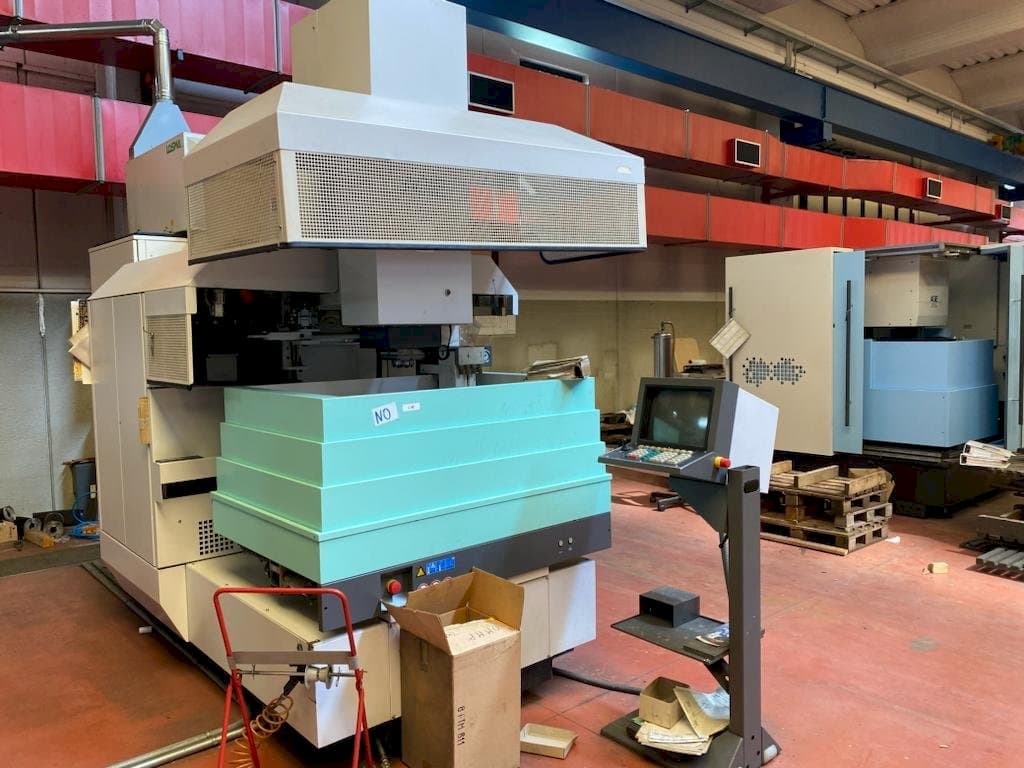 Makine  AGIE AGIETRON INTEGRAL 3 - Önden görünüm