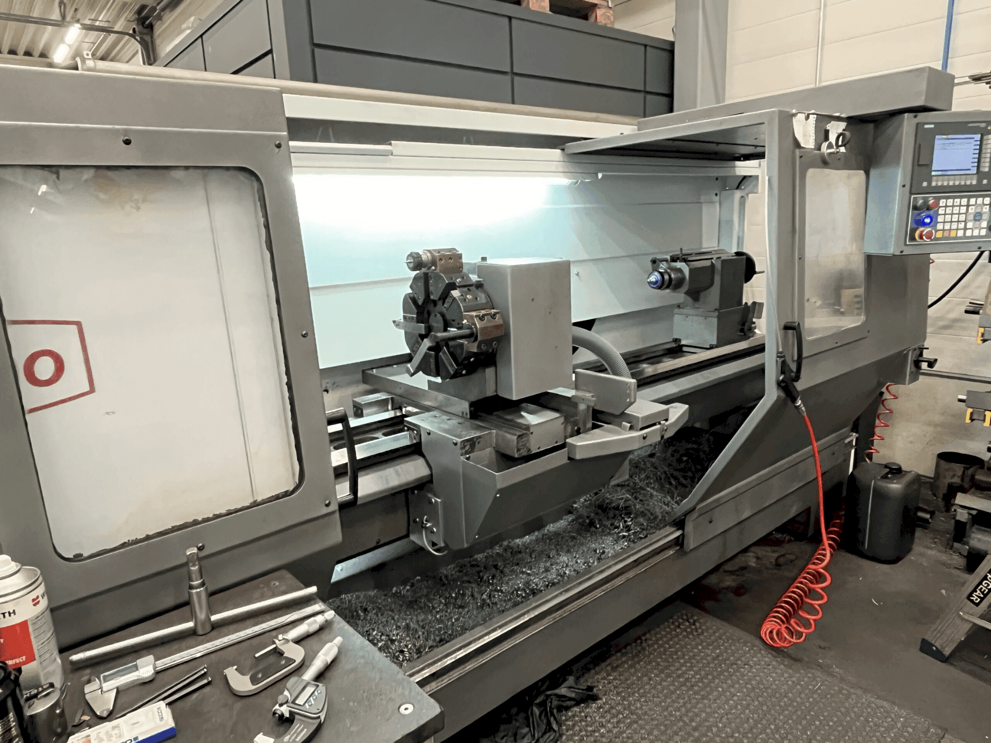 Makine  Pinacho SE 325/2000 - Önden görünüm