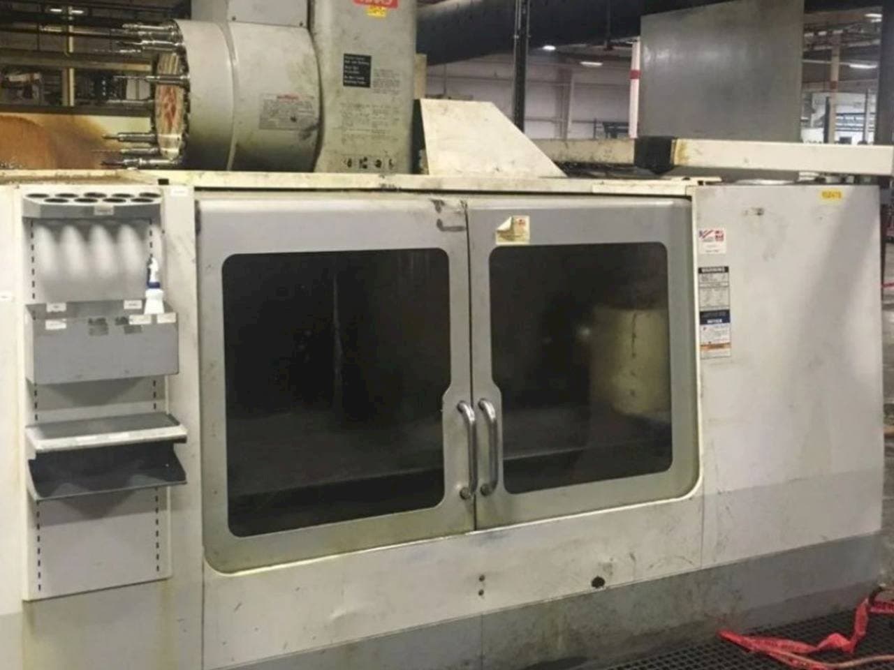 Makine  HAAS VF-8B/40 - Önden görünüm