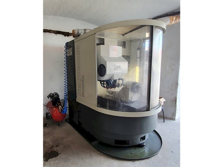 Makine  Walter Helitronic Power - Önden görünüm