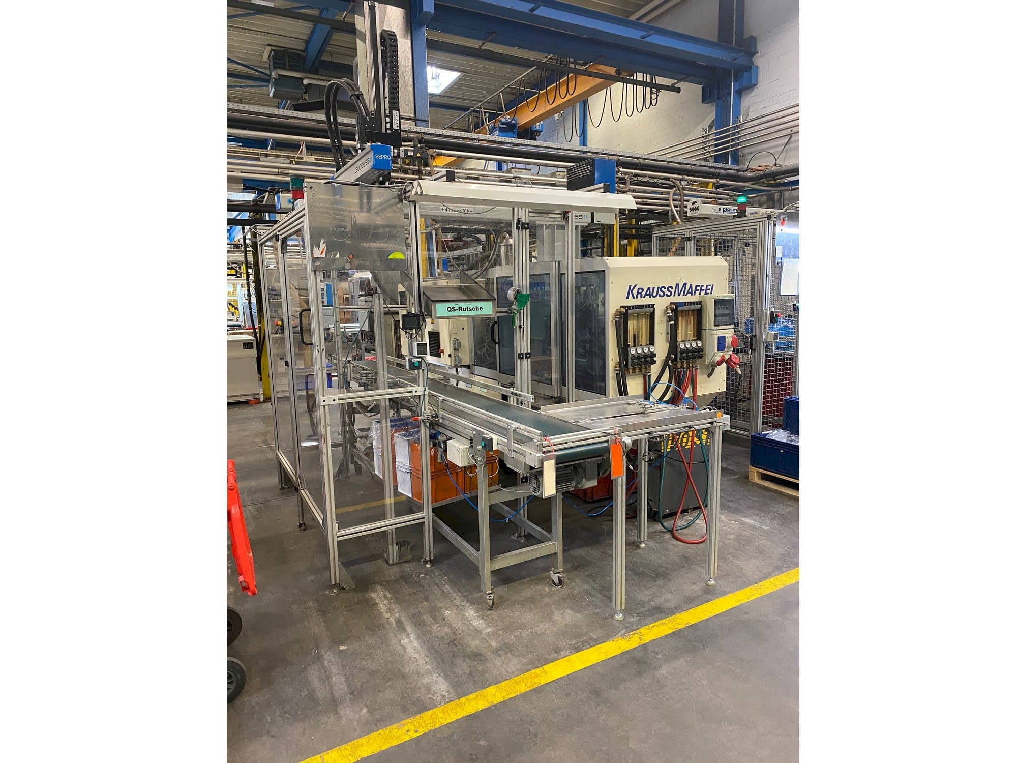 Makine  Krauss Maffei 80-390 C2 - Önden görünüm