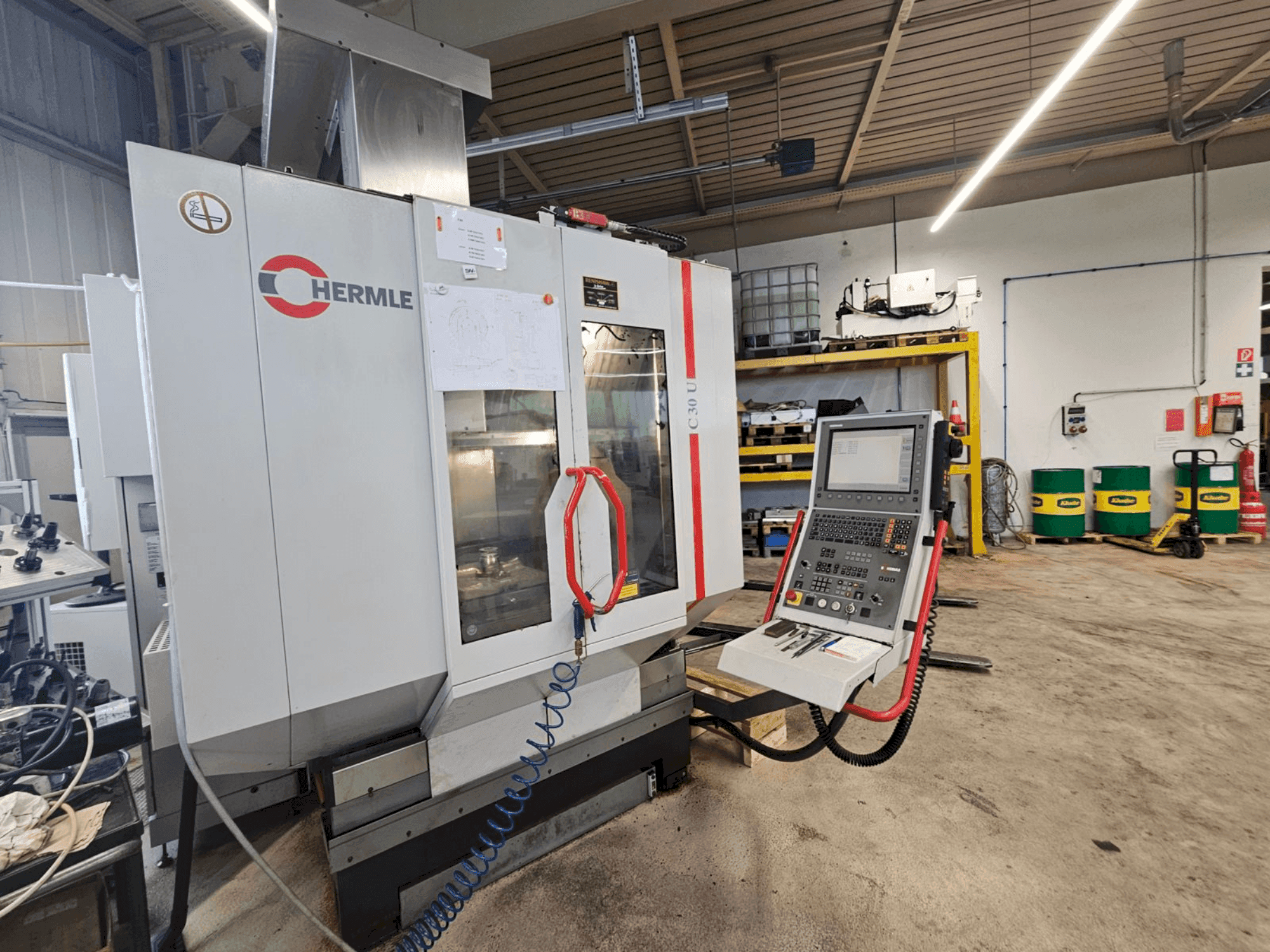 Makine  HERMLE C 30 U - Önden görünüm