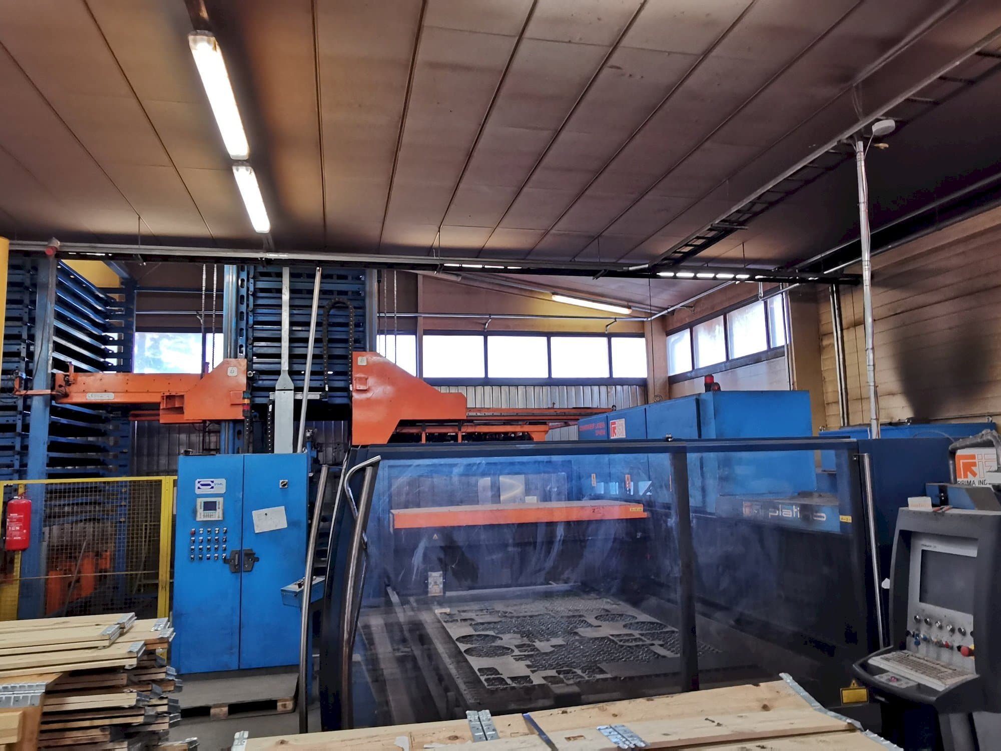 Makine  Prima Industrie Platino 1530 - Önden görünüm