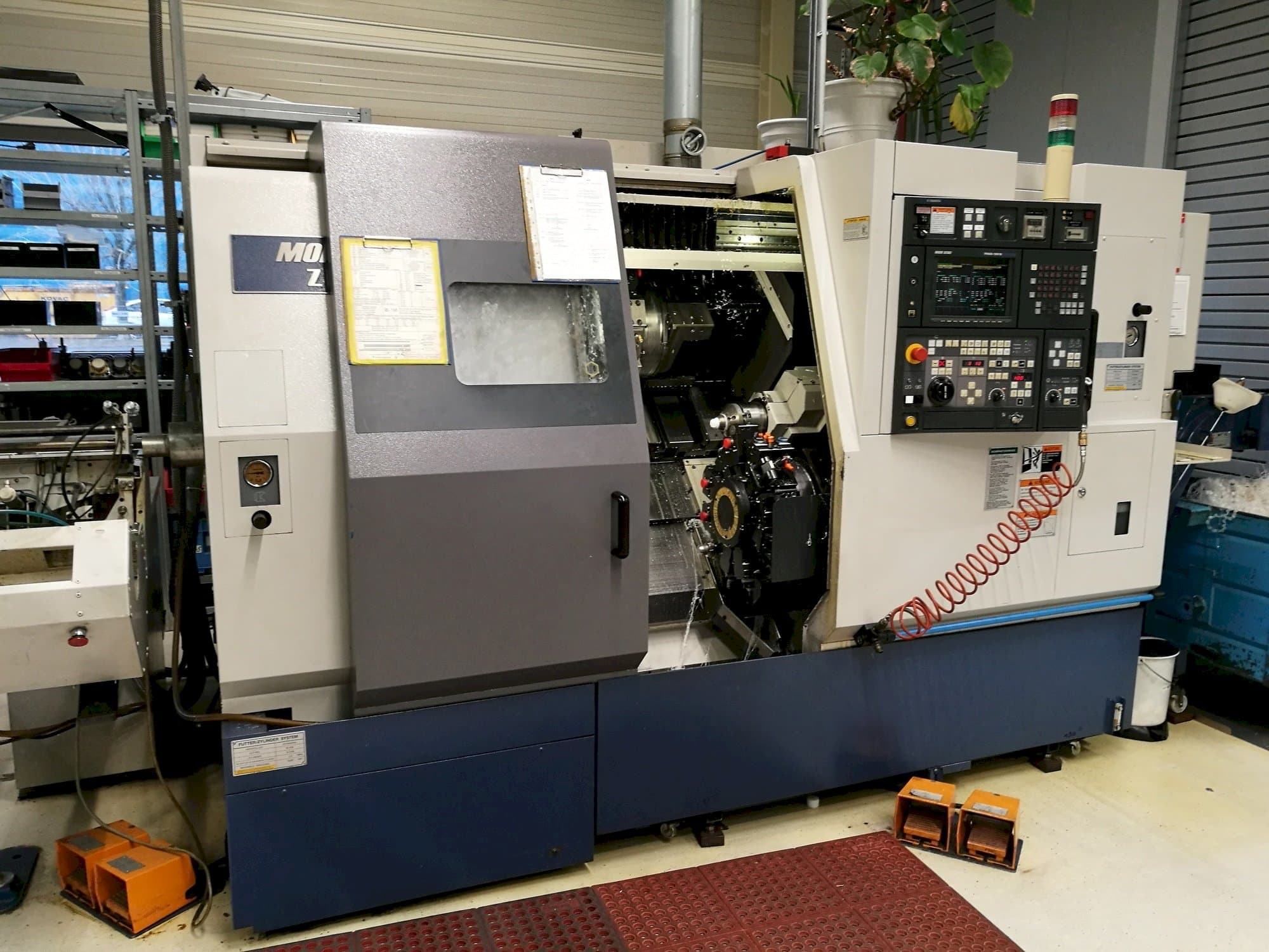 Makine  MORI SEIKI ZL 150 MSC - Önden görünüm