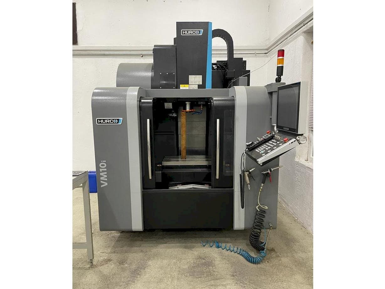 Makine  Hurco VM 10 i - Önden görünüm