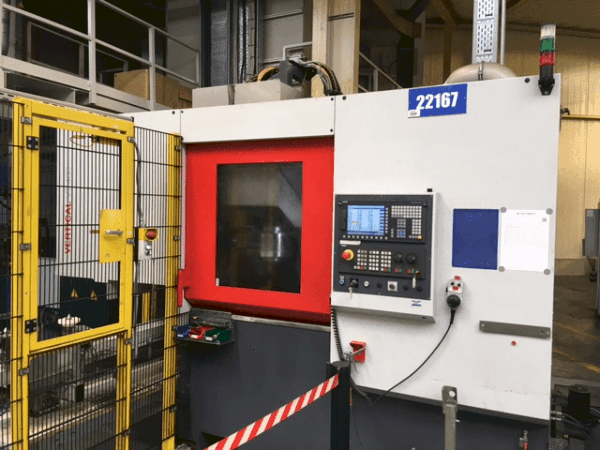 Makine  EMCO VT 400 - Önden görünüm