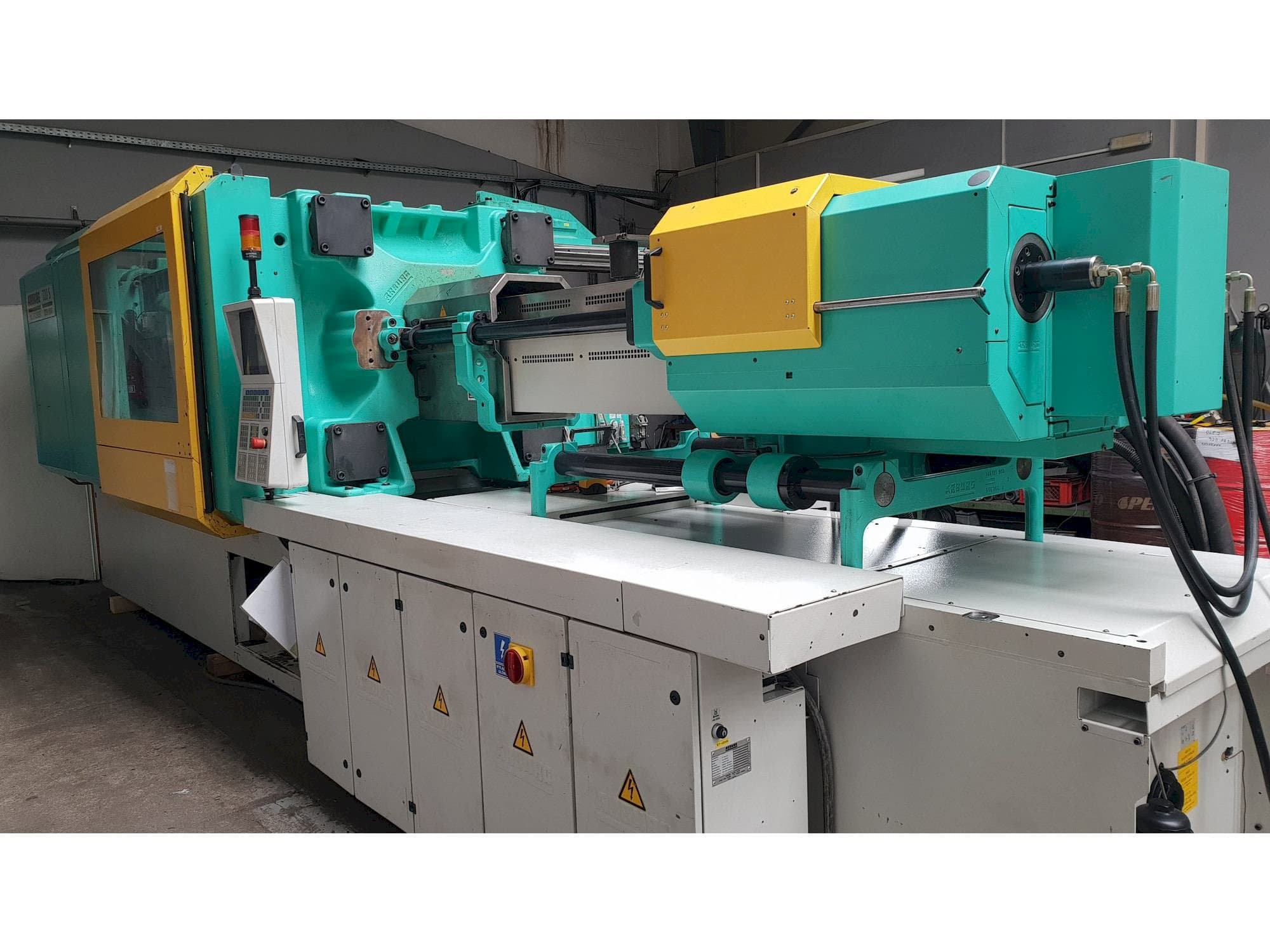 Makine  Arburg Multilift H 720 - 3200 - 1300 - Önden görünüm