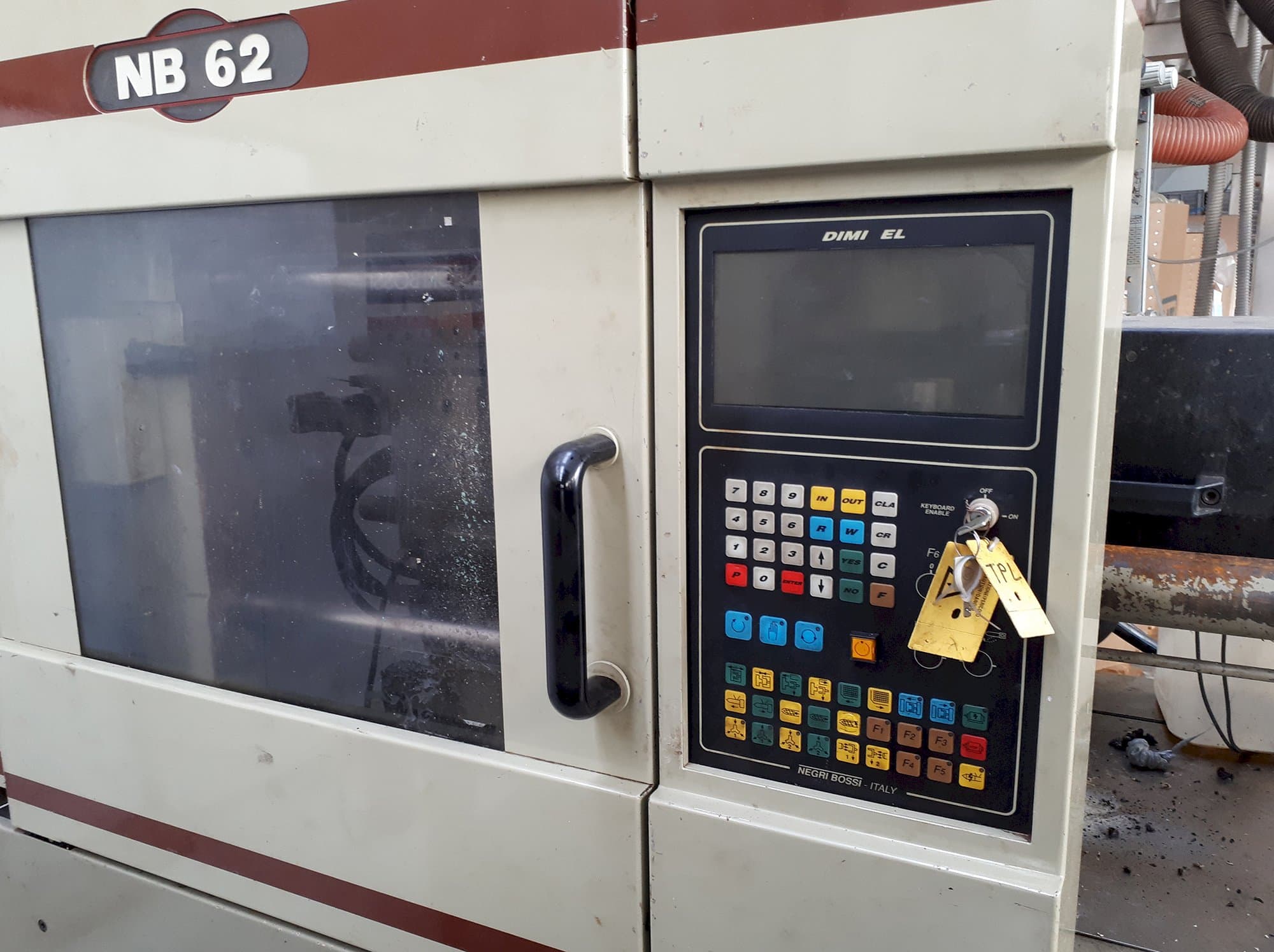 Makine  Negri Bossi - Sağdan görünüm NB 62