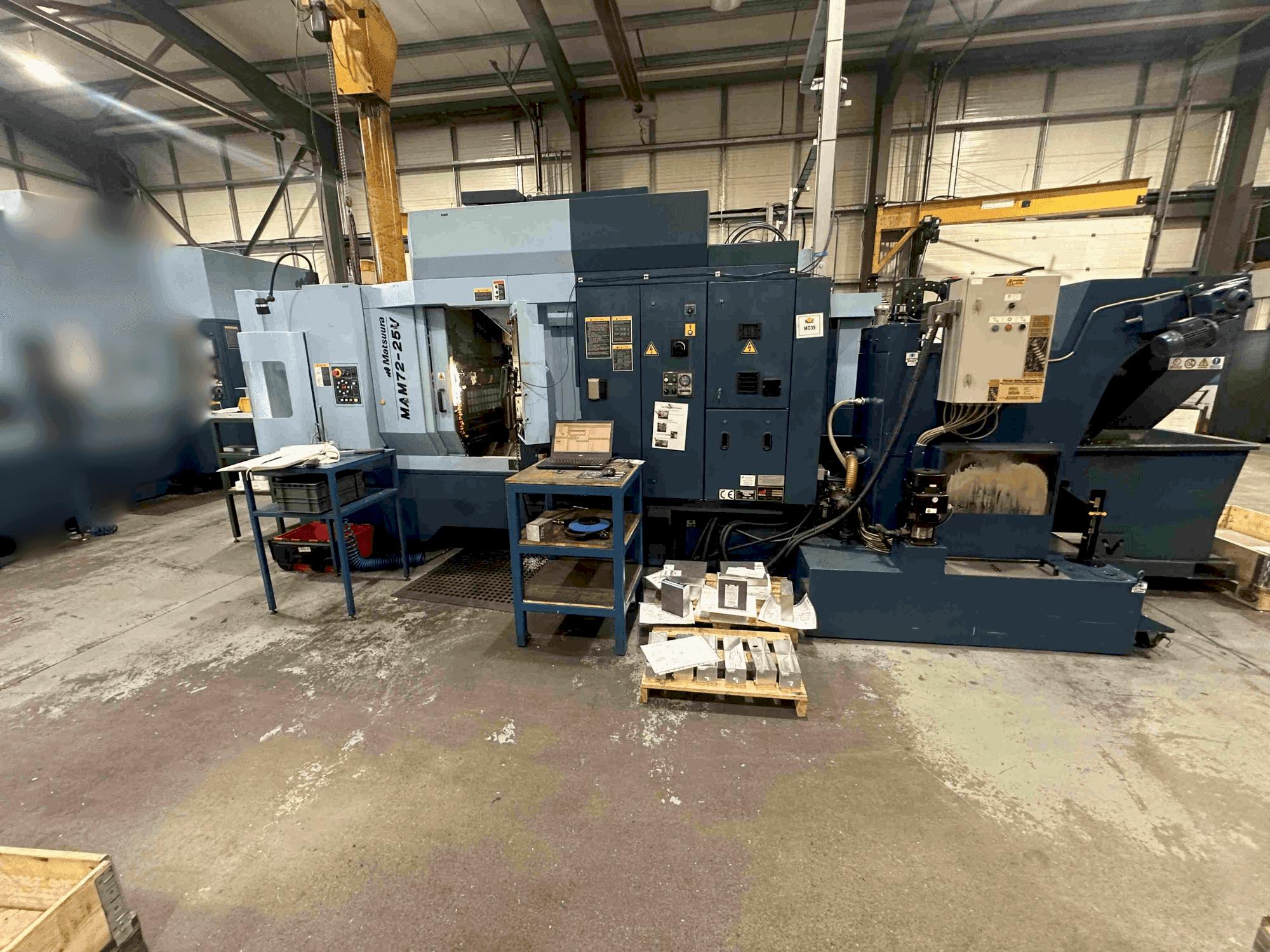 Makine  Matsuura MAM72-25V - Önden görünüm