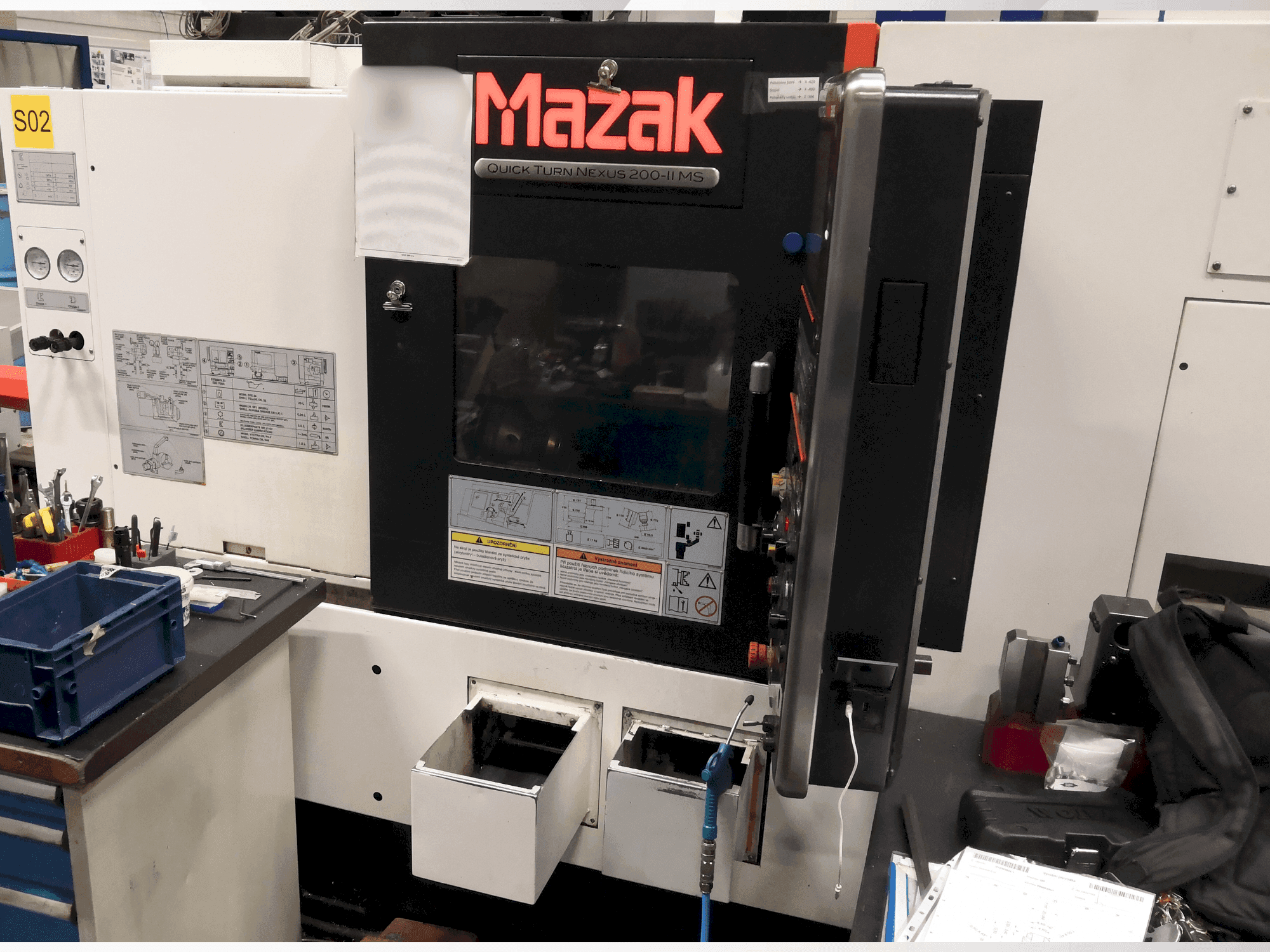Makine  Mazak Quickturn Nexus 200-II MS - Önden görünüm