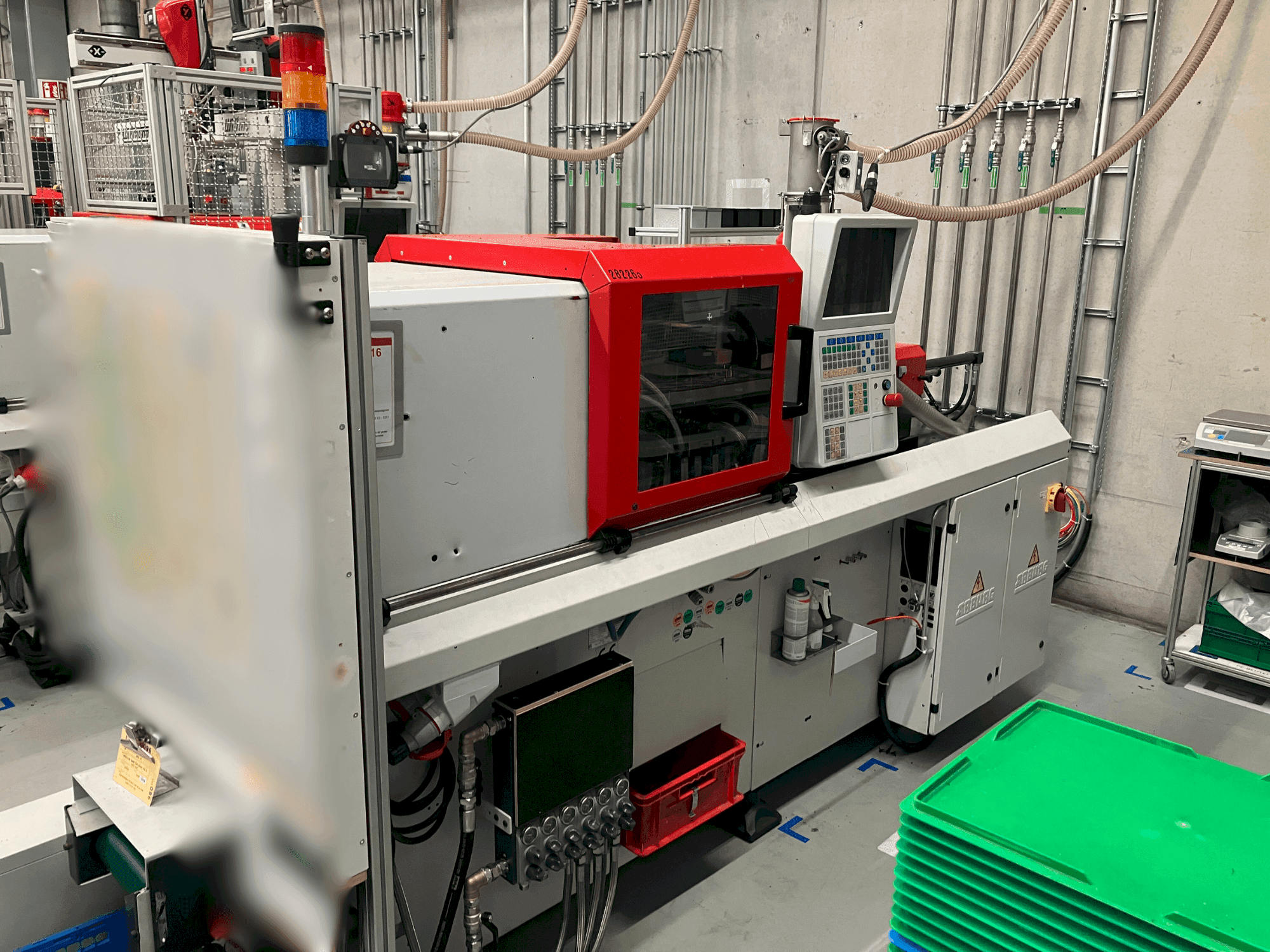 Makine  Arburg Allrounder 270 S 250-60 - Önden görünüm