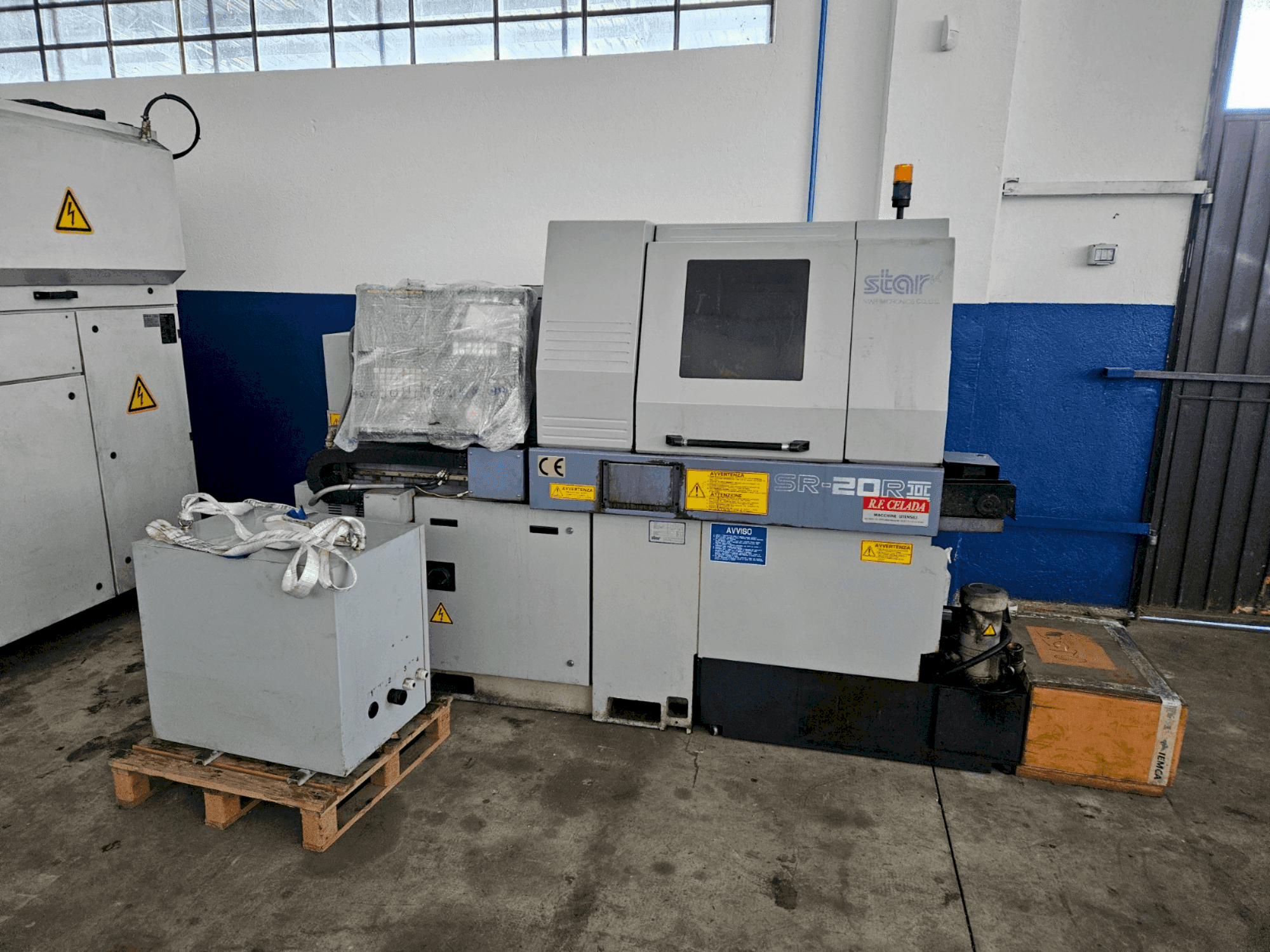 Makine  STAR MICRONICS SR 20R II - Önden görünüm