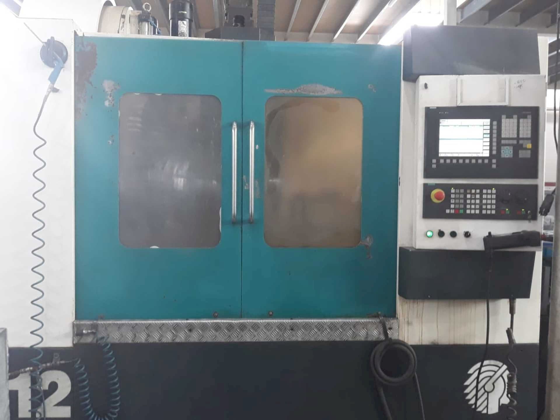 Makine  Huron VX12 - Önden görünüm