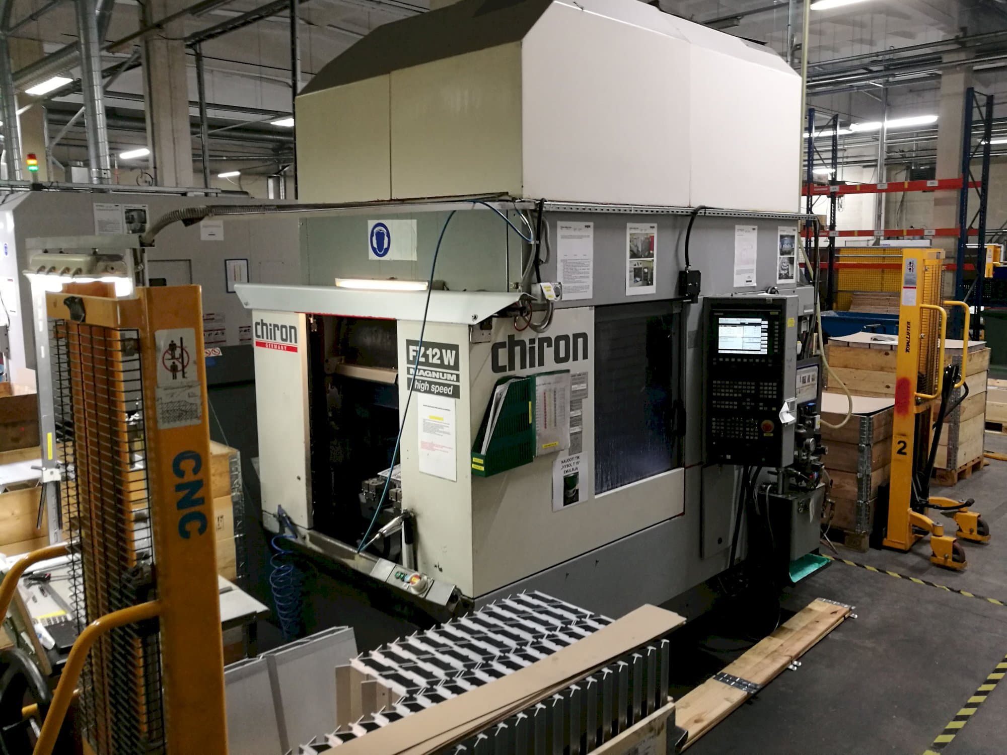 Makine  Chiron - Sol görünüm FZ 12 W