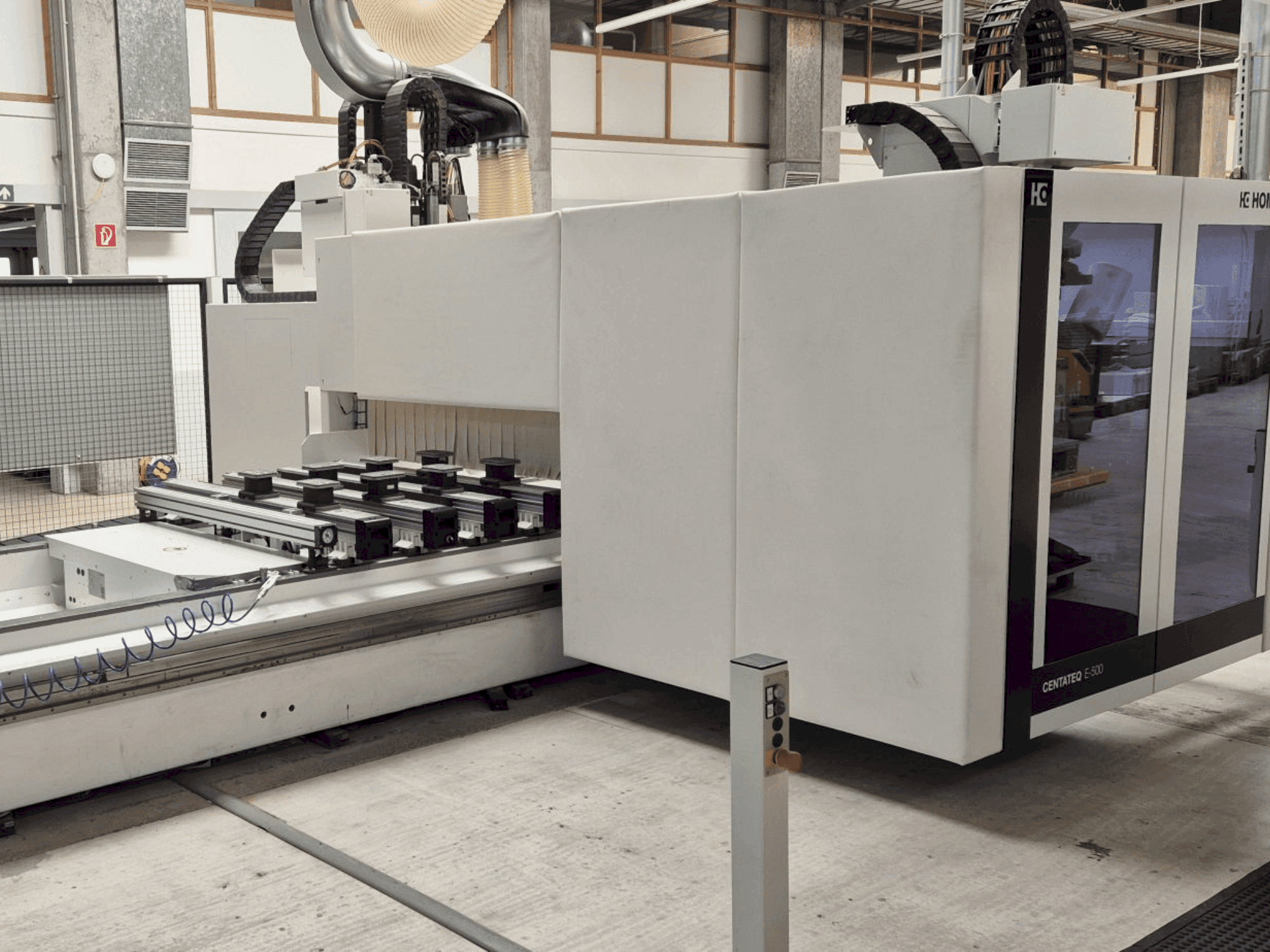 Makine  HOMAG CENTATEQ E-500 - Önden görünüm