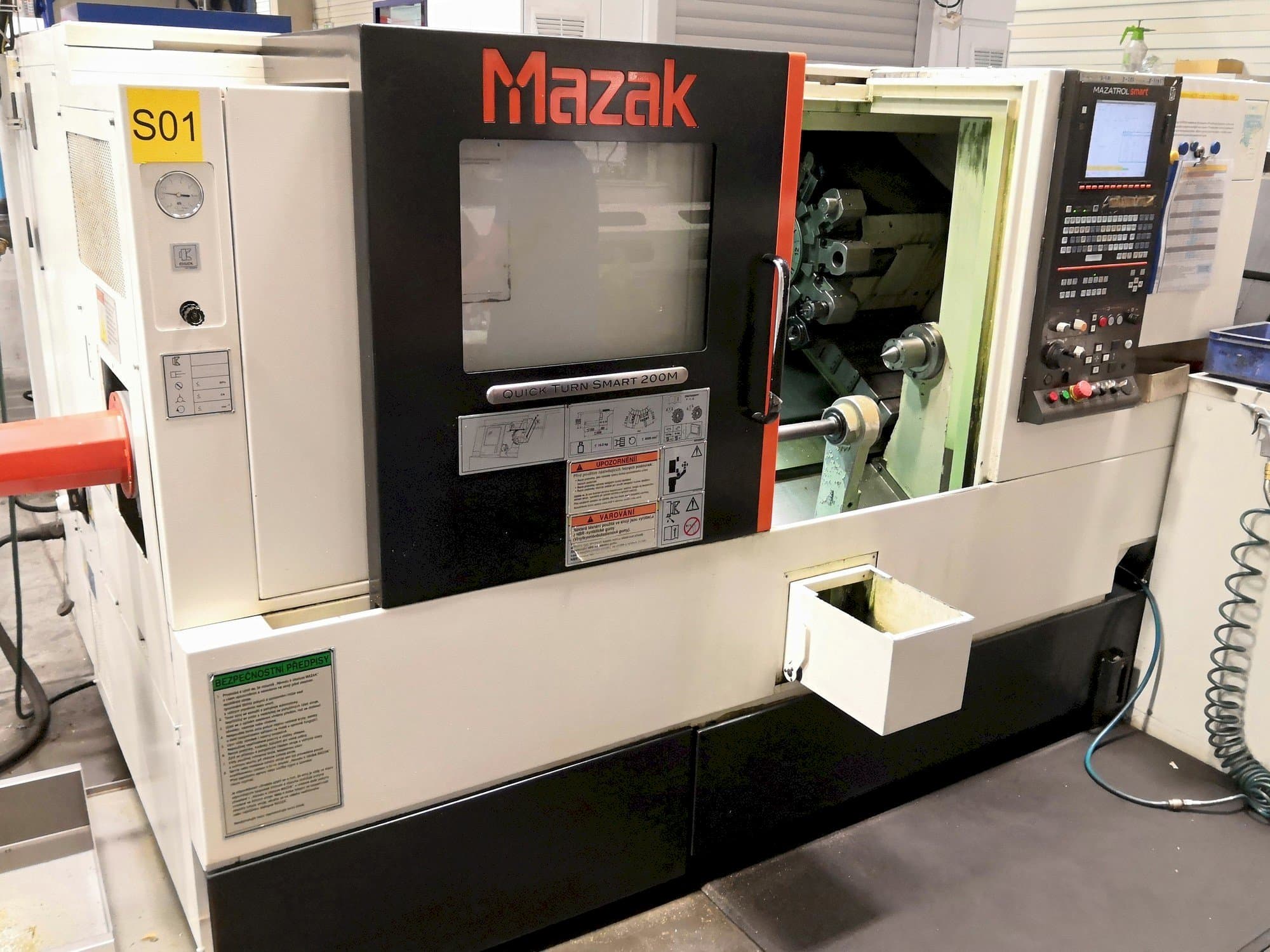 Makine  Mazak Quick Turn Smart 200M - Önden görünüm