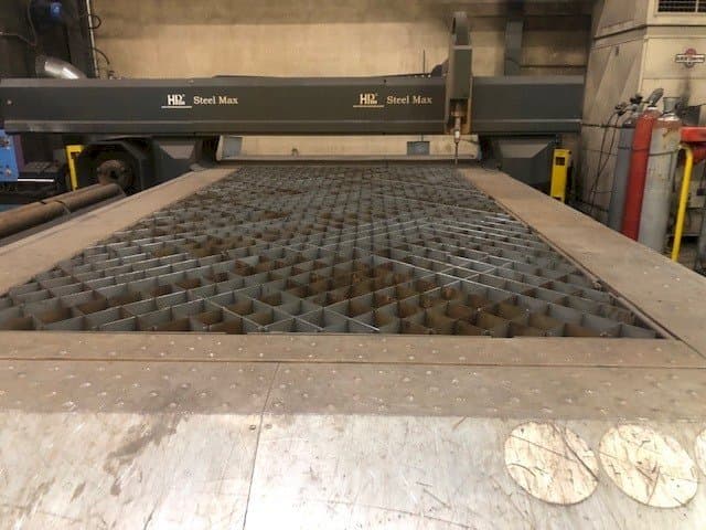 Makine  Hypertherm HPm Steel Max HPR130 - Önden görünüm