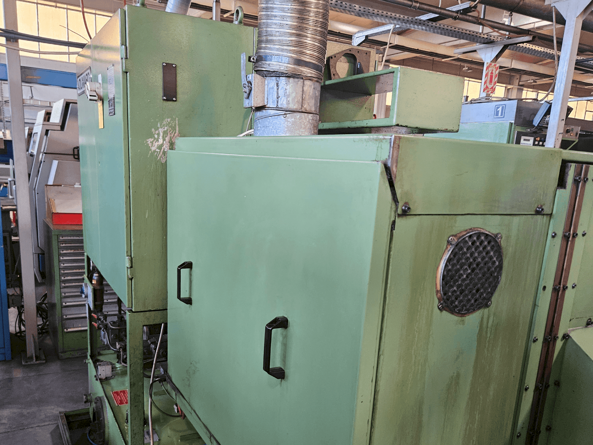 Makine  VOUMARD 203 C 31 - Önden görünüm