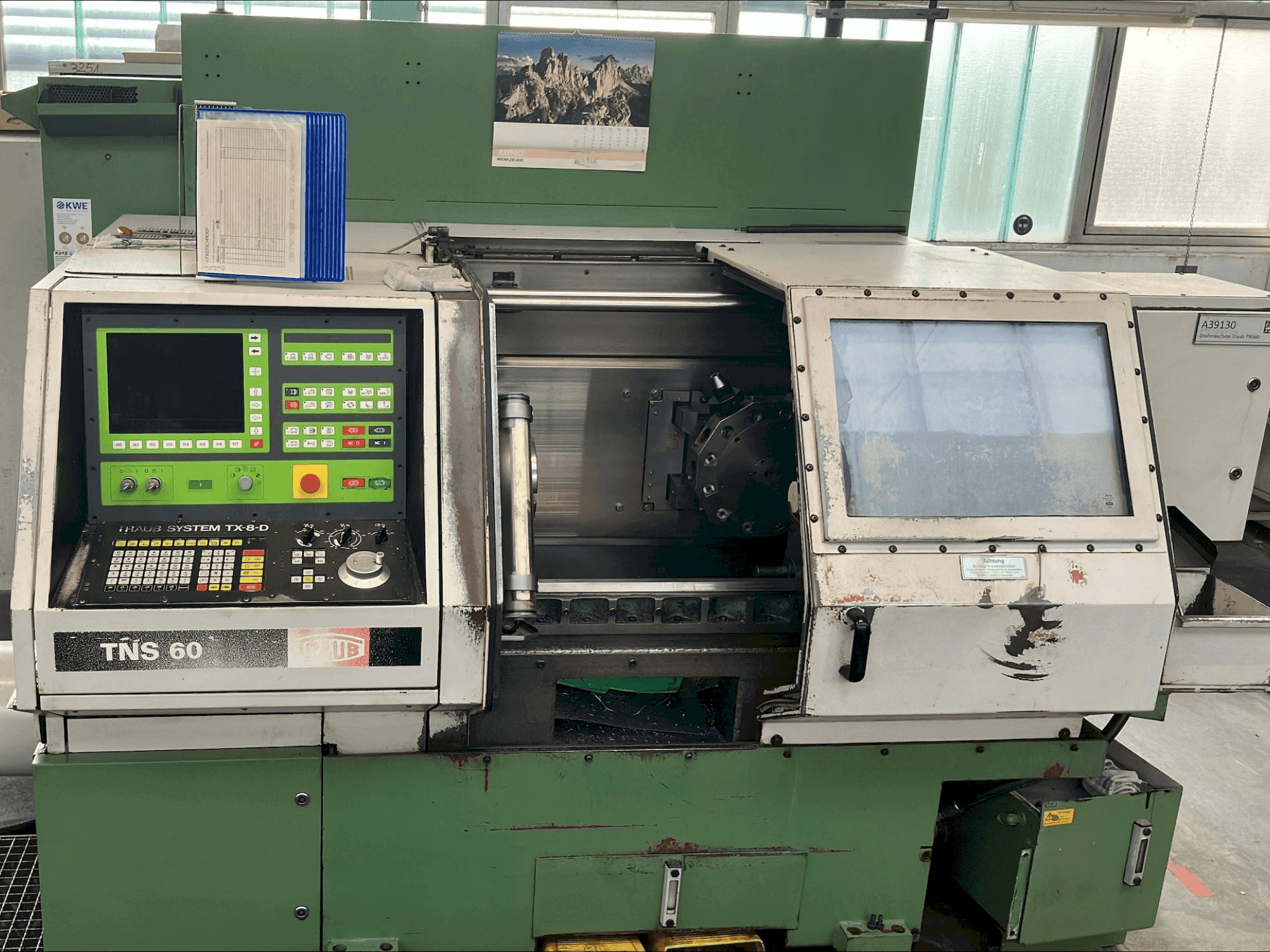 Makine  TRAUB TNS 60 - Önden görünüm