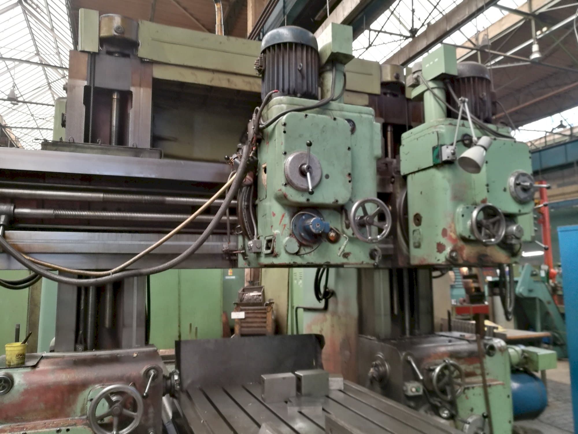 Makine  ZPS FP 16 - Sol taraftaki görüntü