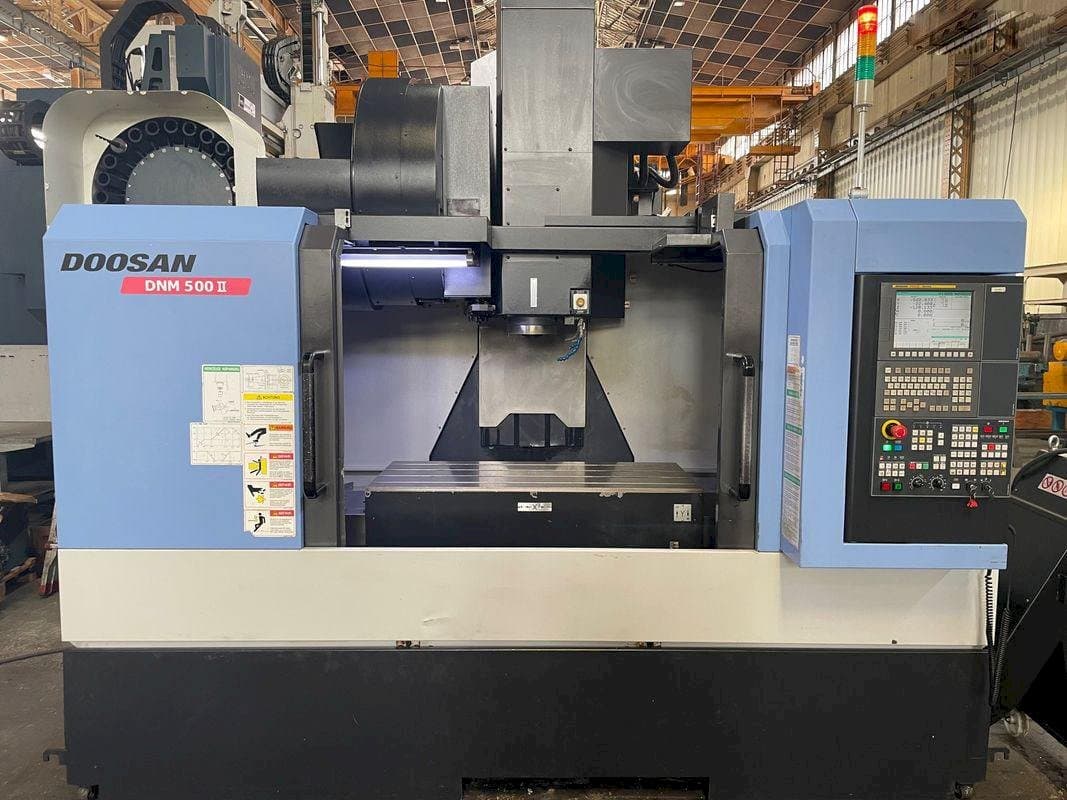 Makine  Doosan MYNX DNM 500 II - Önden görünüm