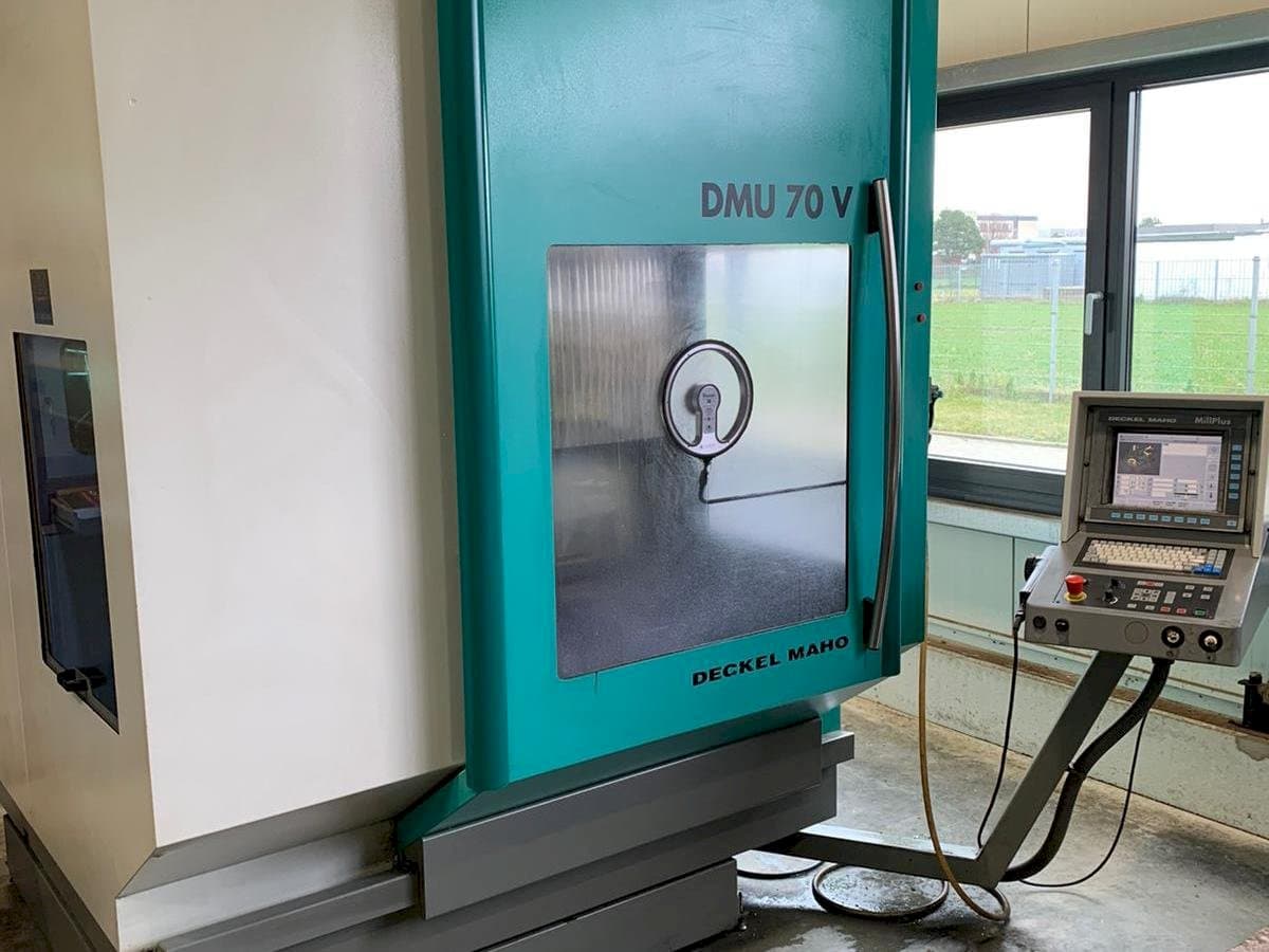 Makine  DECKEL MAHO DMU 70V - Önden görünüm