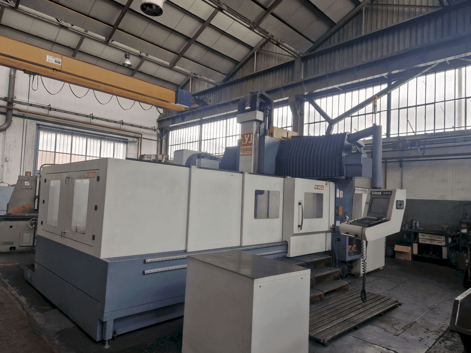 Makine  VESTA FD2432A HE - Önden görünüm