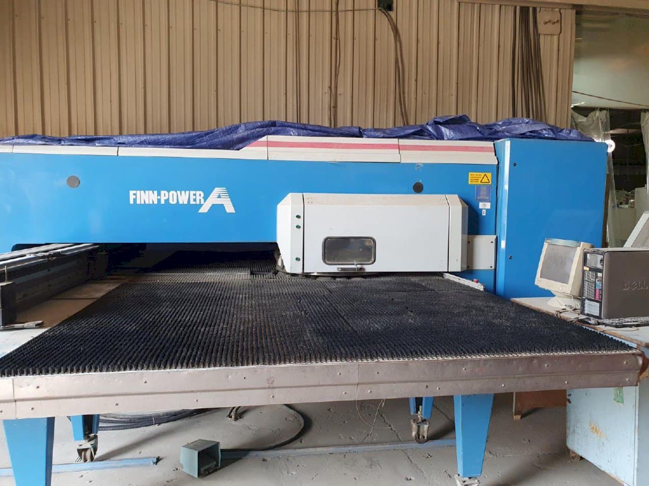 Makine  Finn-Power A5-5 FB - Önden görünüm