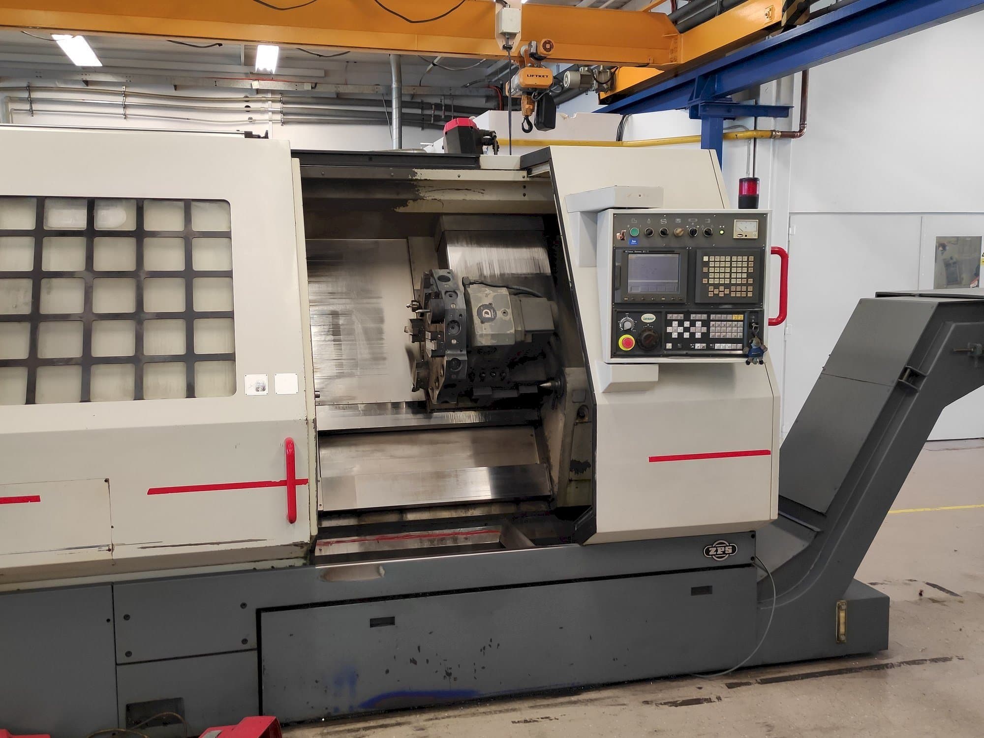 Makine  ZPS S-80/750 CNC - Önden görünüm