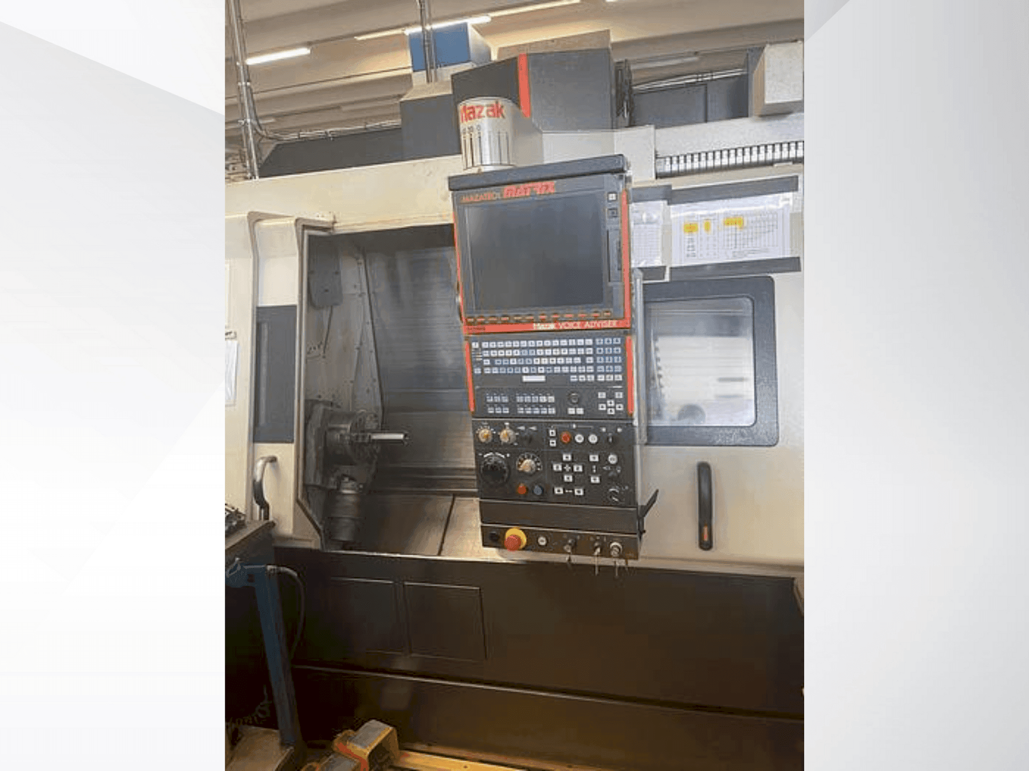 Makine  Mazak INTEGREX 200 IV S - Önden görünüm