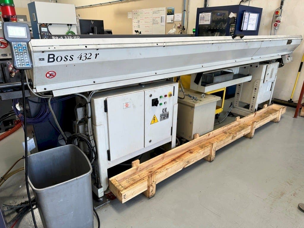 Makine  Citizen M-32 - Sol görünüm