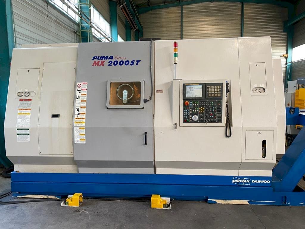 Makine Doosan PUMA MX 2000 ST - Önden görünüm