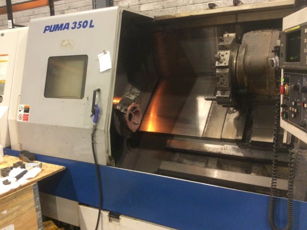 Makine  DAEWOO Puma 350LB - Önden görünüm