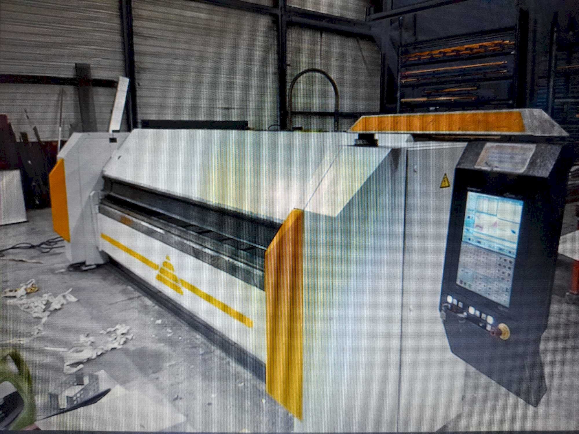 Makine  RAS 73.40 flexibend - Önden görünüm