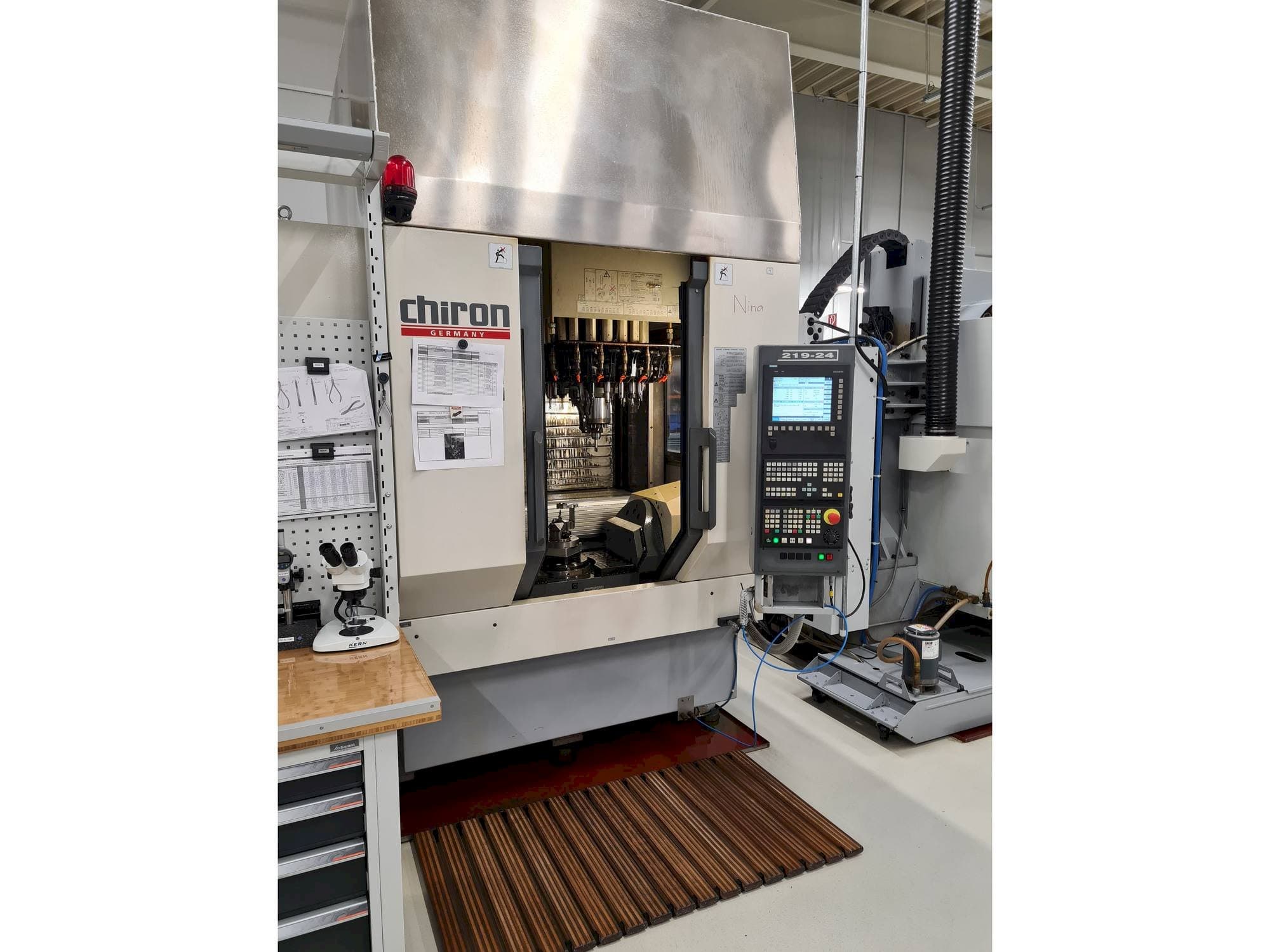 Makine  CHIRON FZ 15 S - Önden görünüm