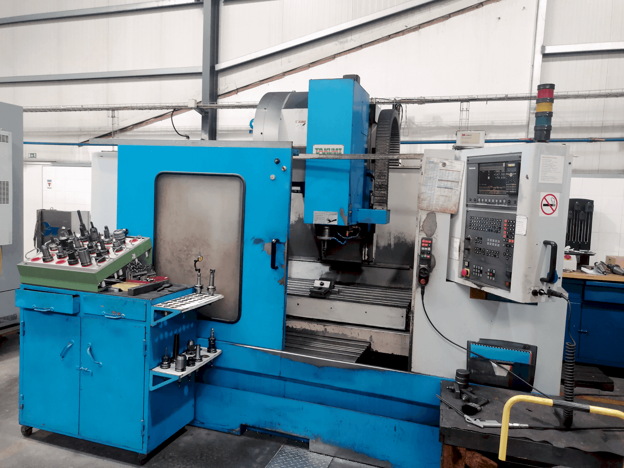 Makine  Takumi V11 - Önden görünüm