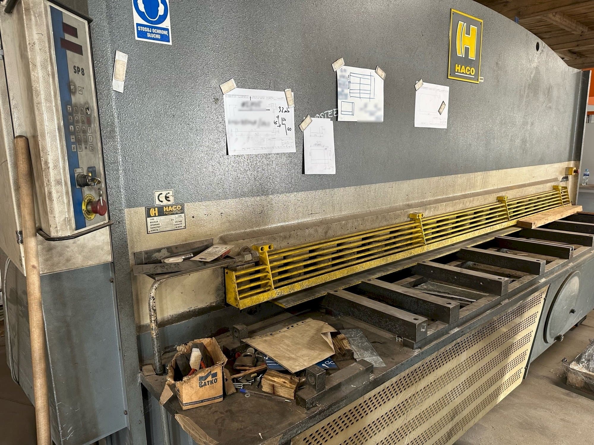 Makine  HACO TS 3012 - Önden görünüm