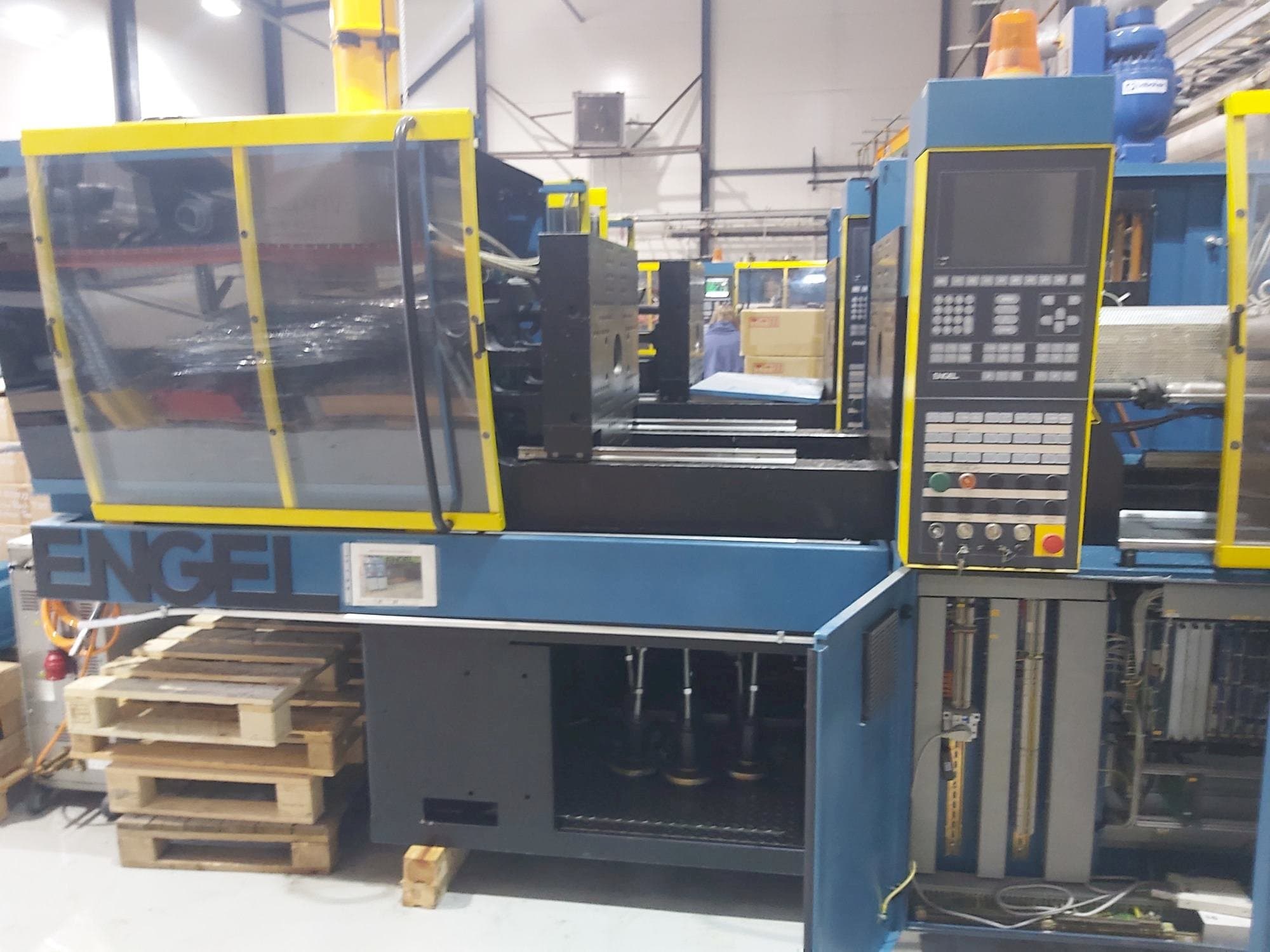 Makine  ENGEL ES 330/80 HL - Önden görünüm